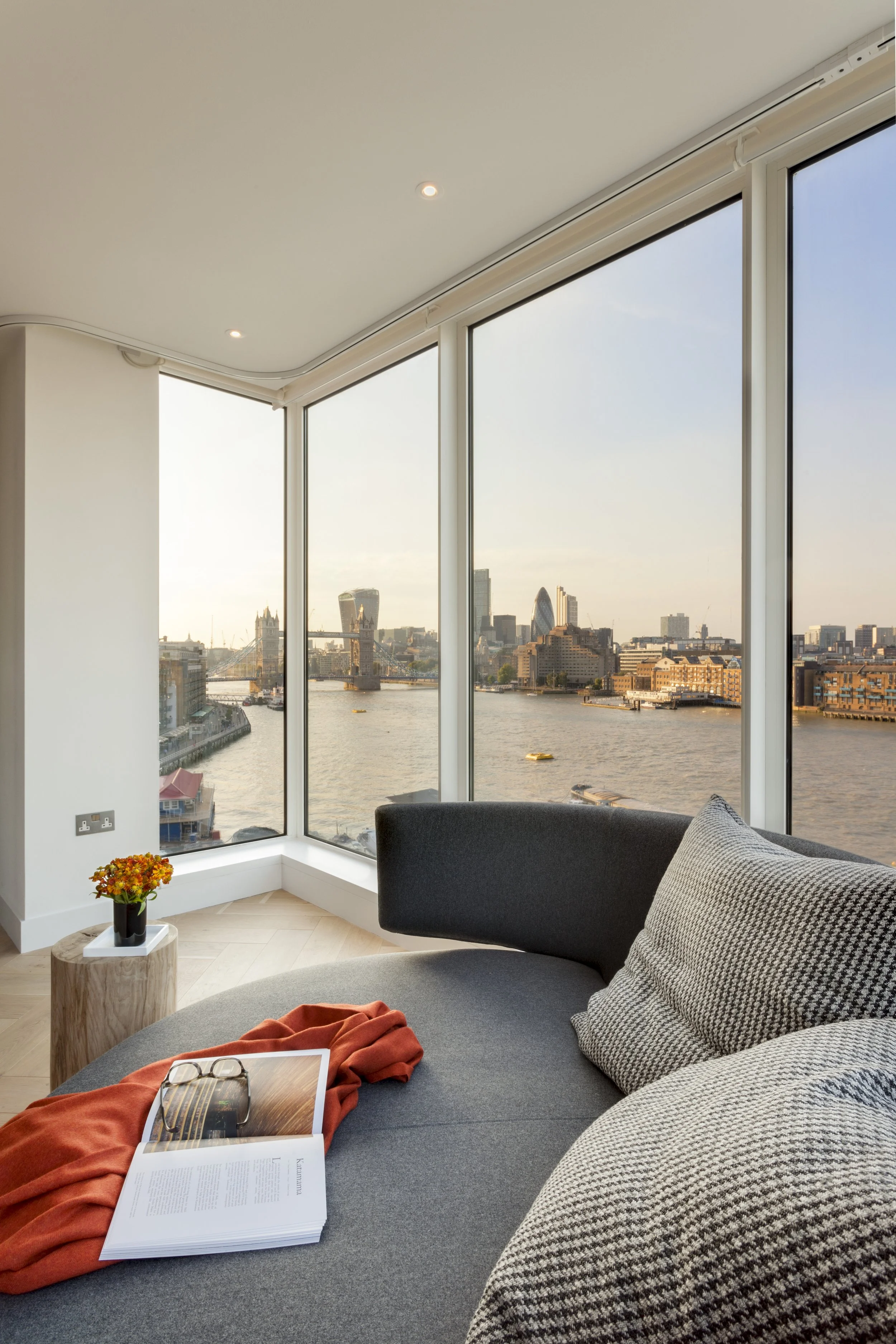 Bermondsey apartment views of tower bridge living room interior design 