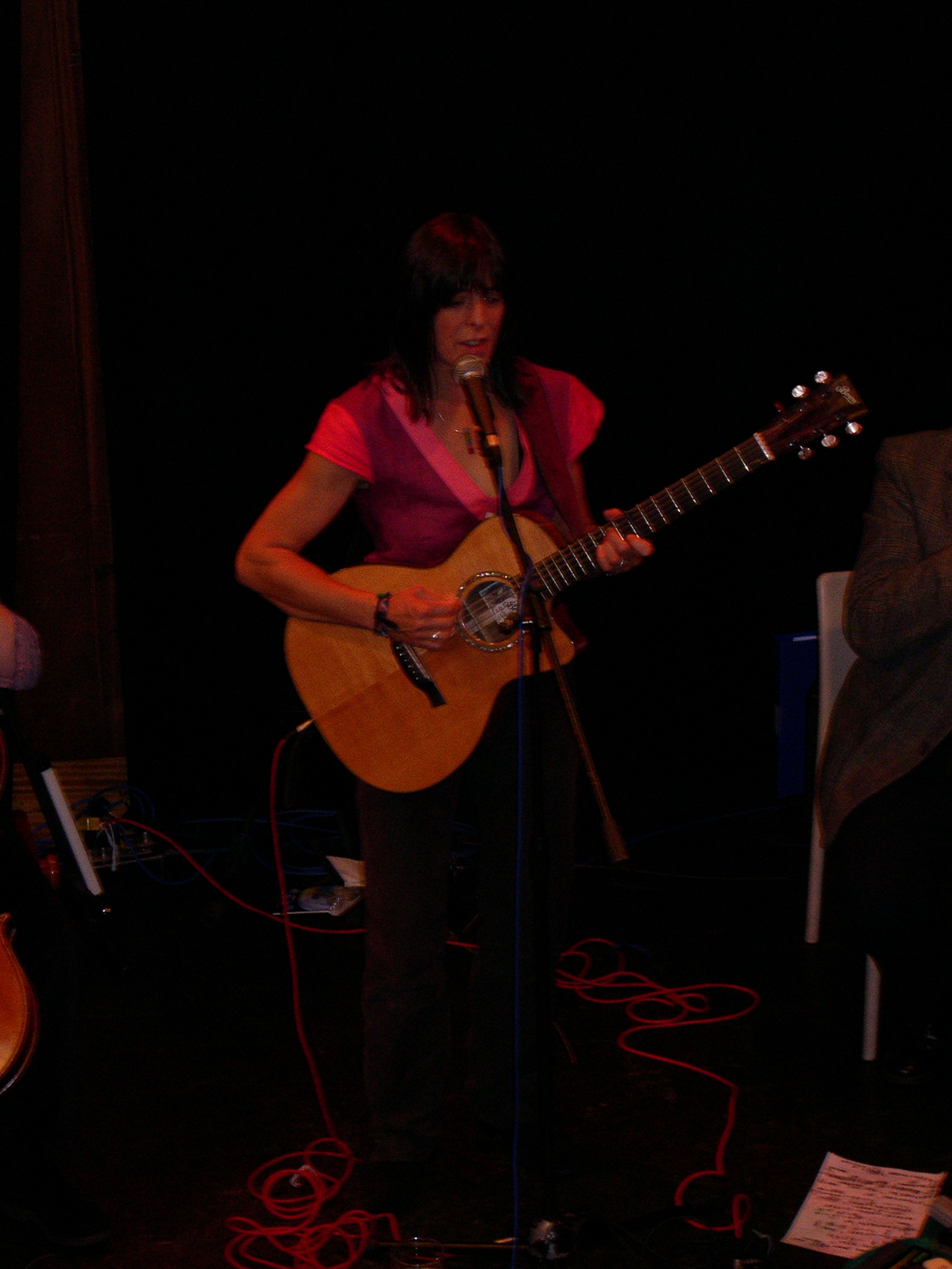Music Unwrapped at the Highbury: Performing Loop de Loop