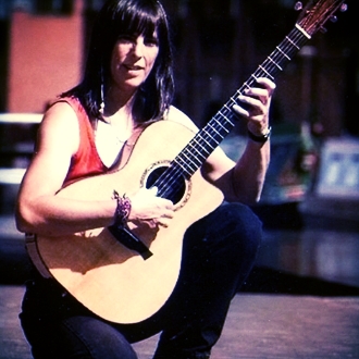 The Little Big Gig: performing Loop de Loop