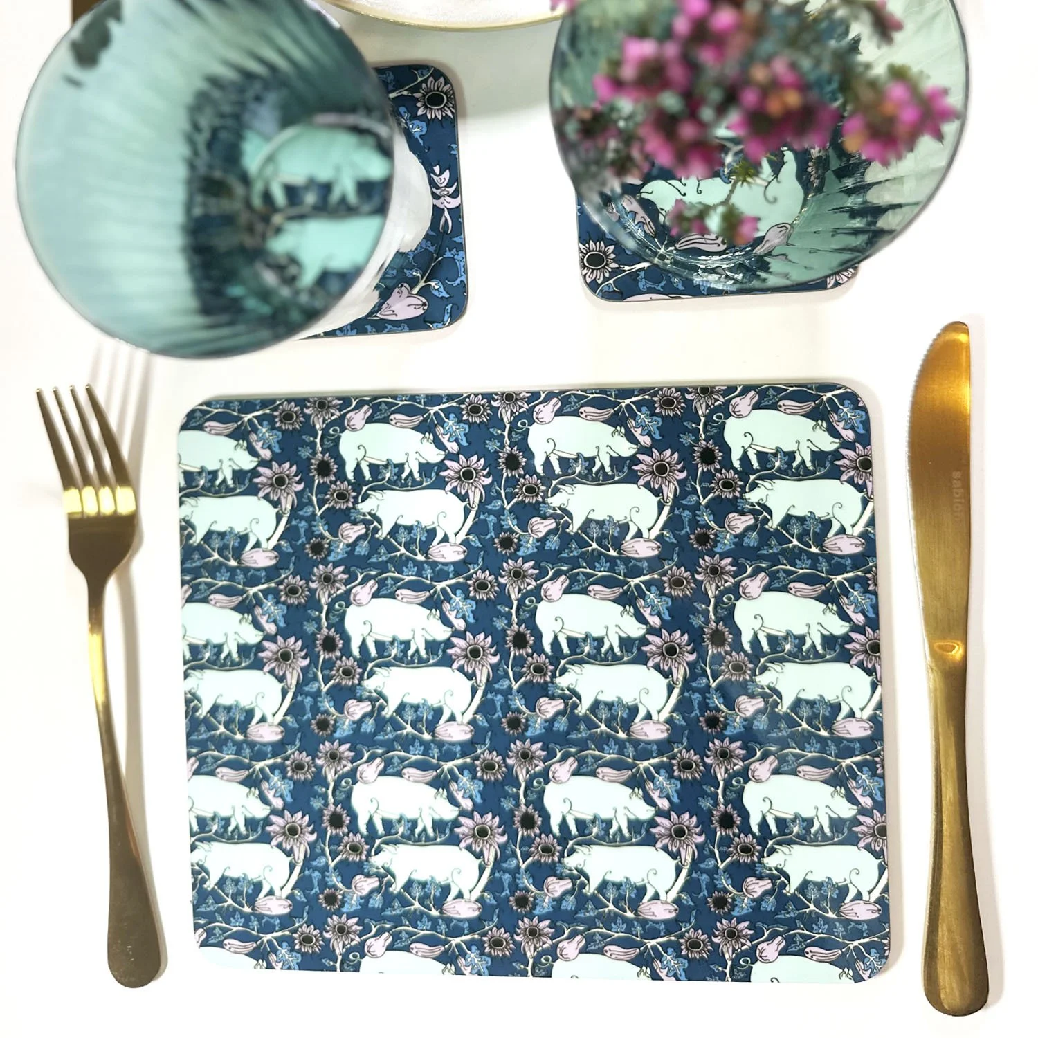 1500 blue pig.jpg