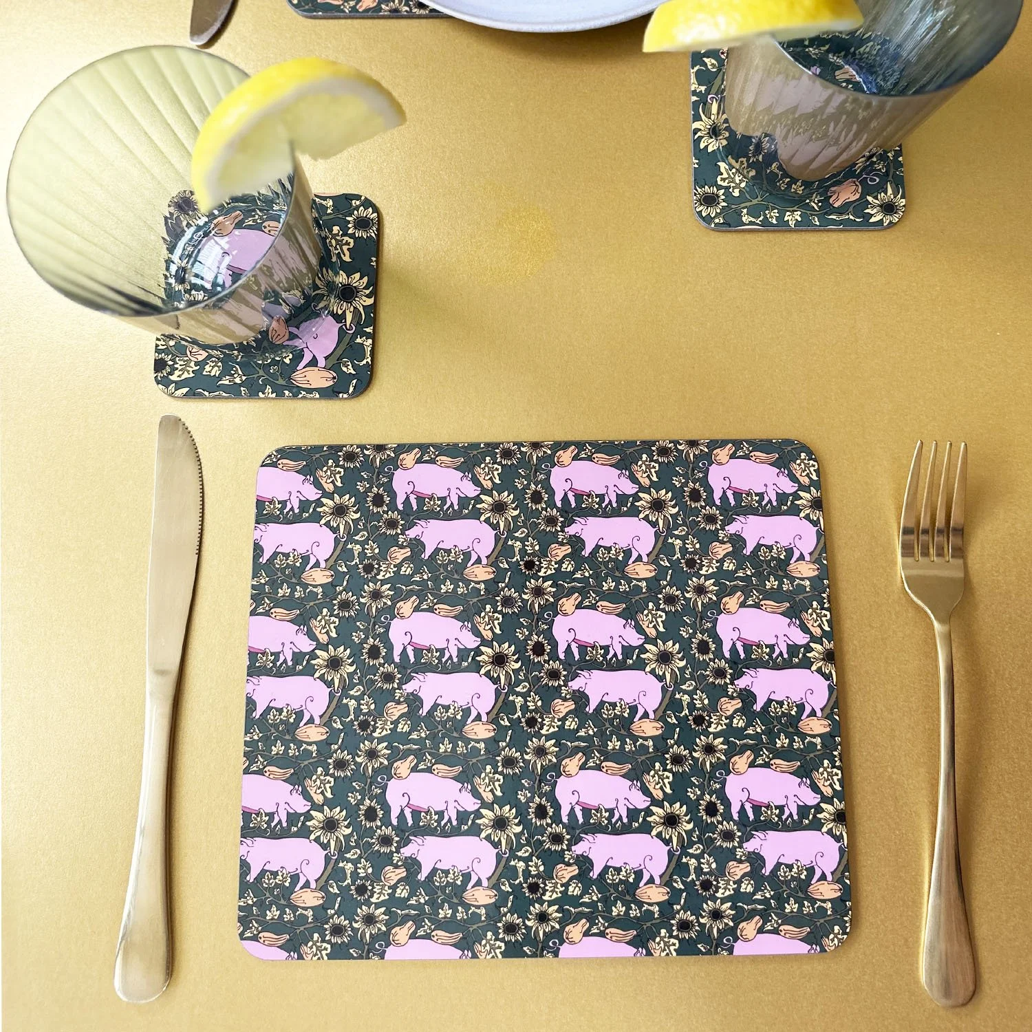 1500 pig placemate5 .jpg