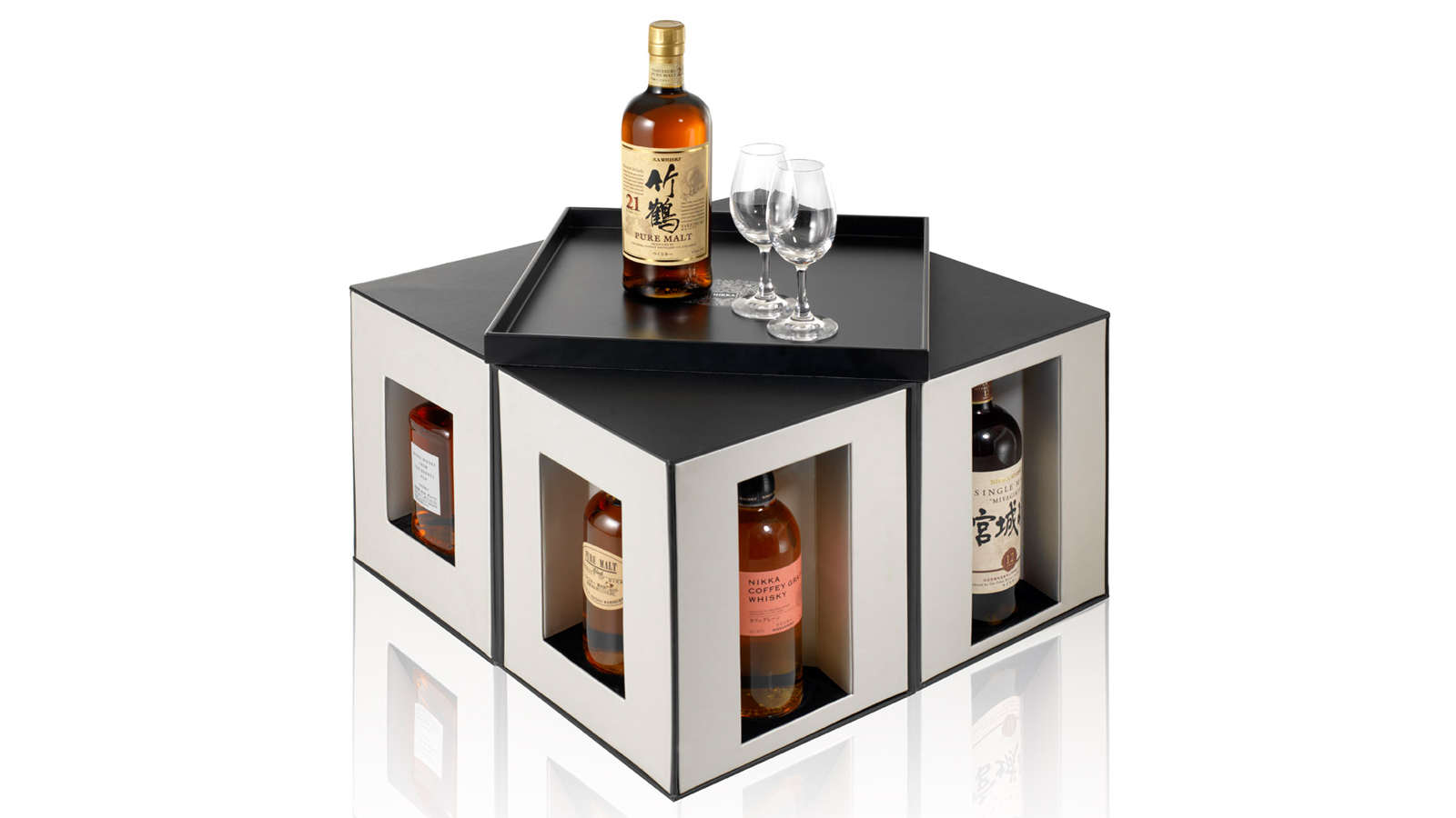 2S-Nikka-Whisky-japonais-Nikka-Box-Design-Packaging-Merchandising.jpeg