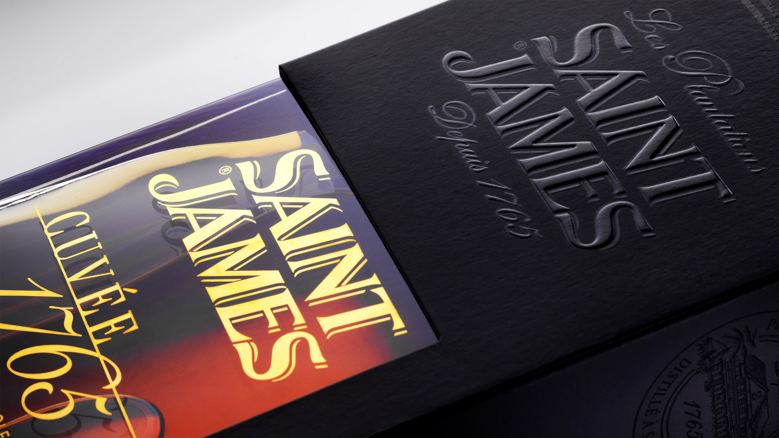 03 -2S_ST JAMES-Design-Packaging.jpg