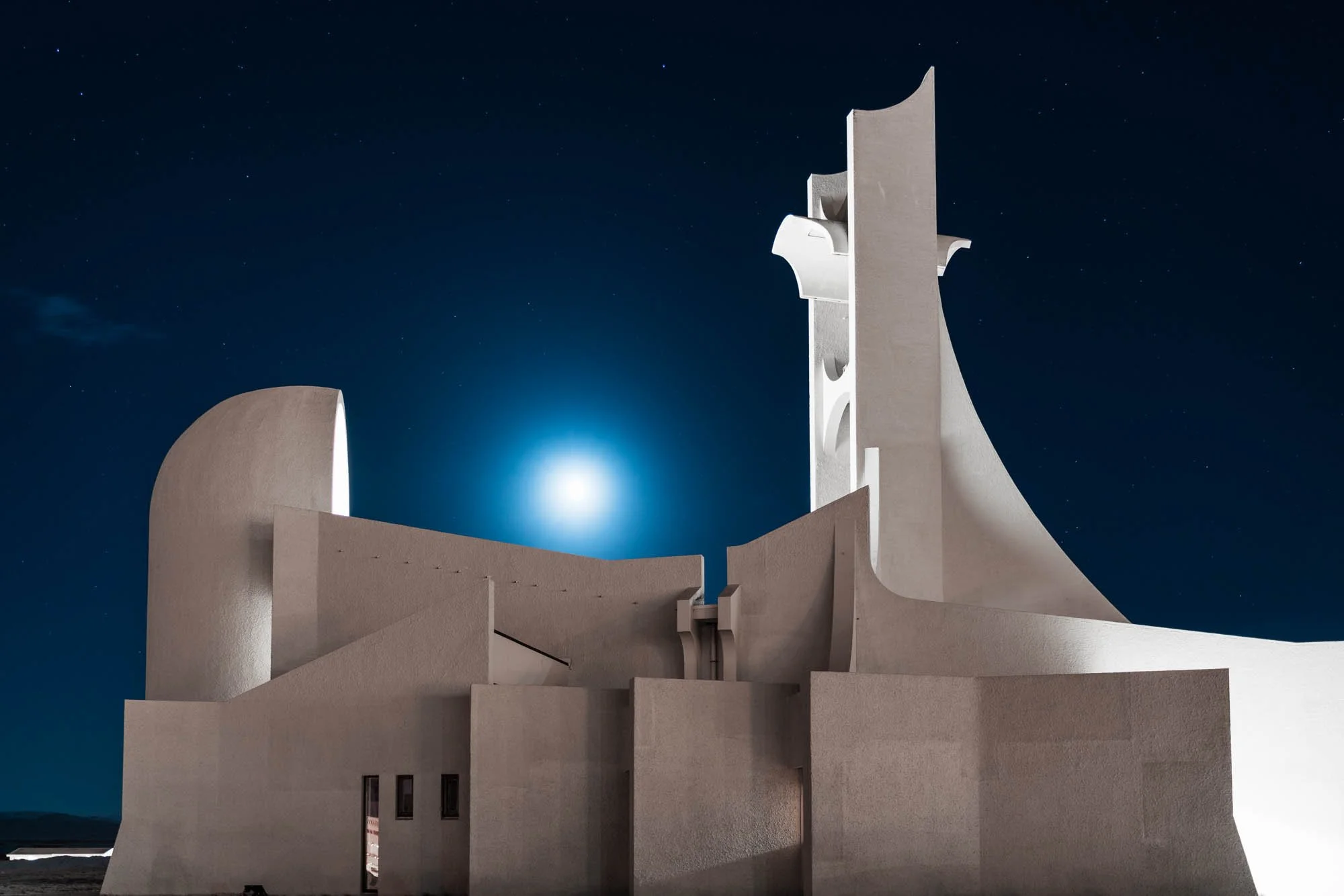 Hallgrímskirkja Beneath a Bright Moon - SIG00047.jpg