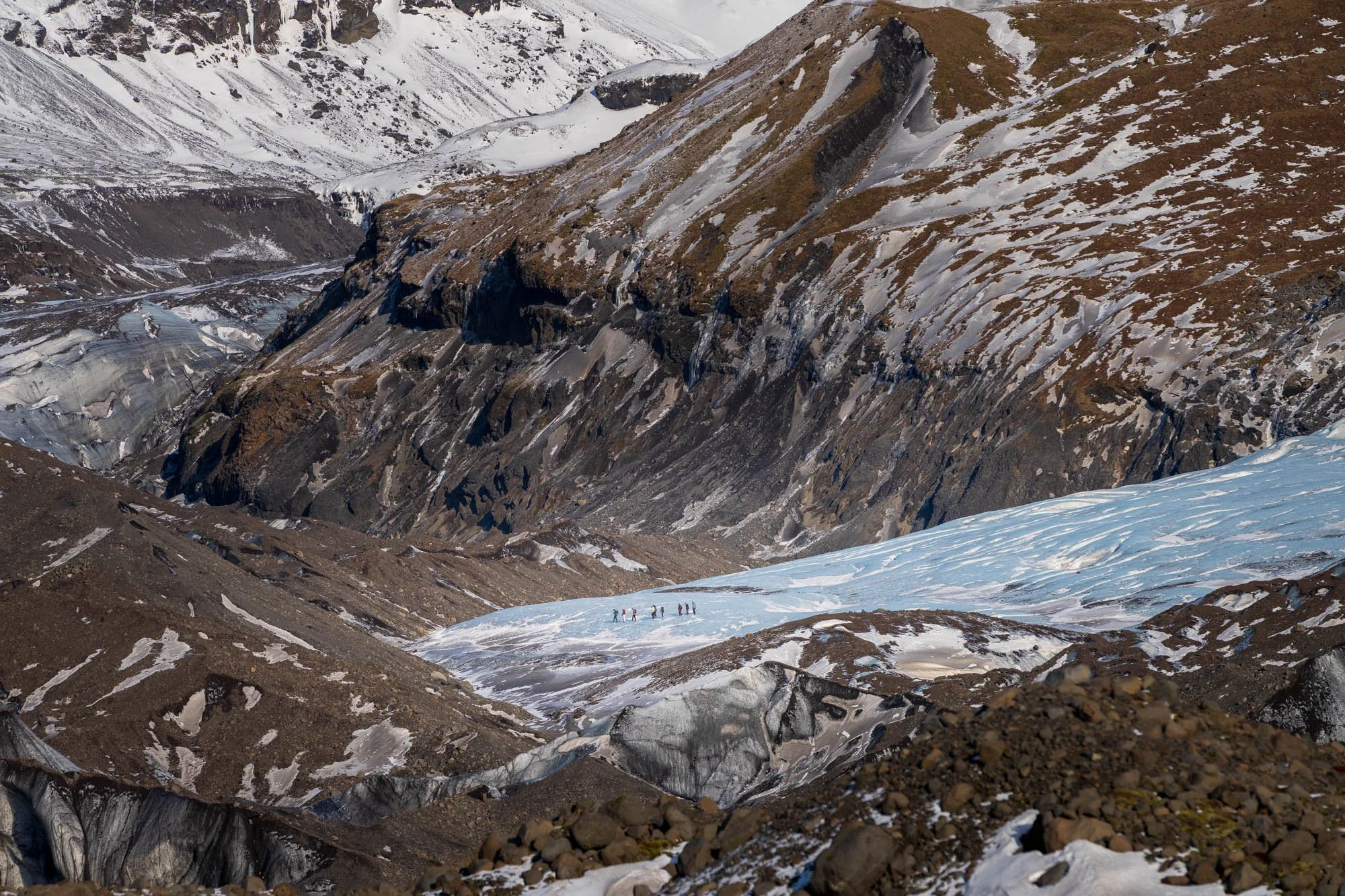 Svínafellsjökull Below Broken Mountain Slopes - SIG06806.jpg