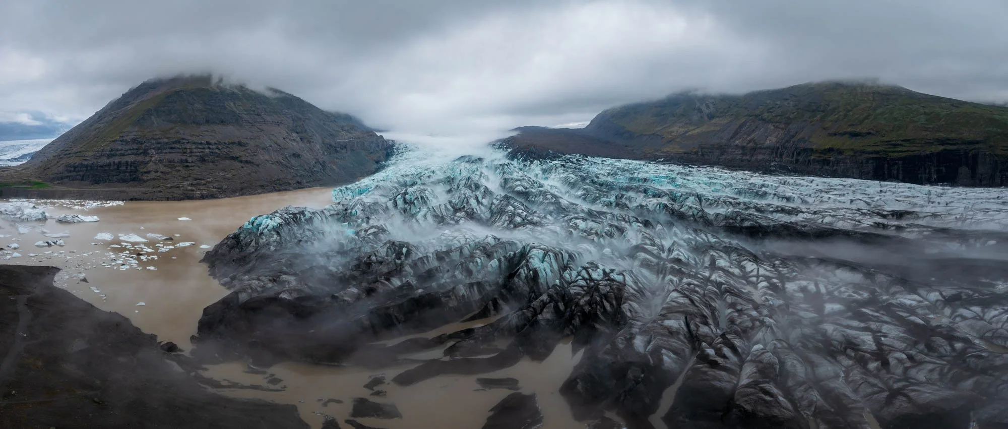 Svínafellsjökull Glacier Panorama.jpg