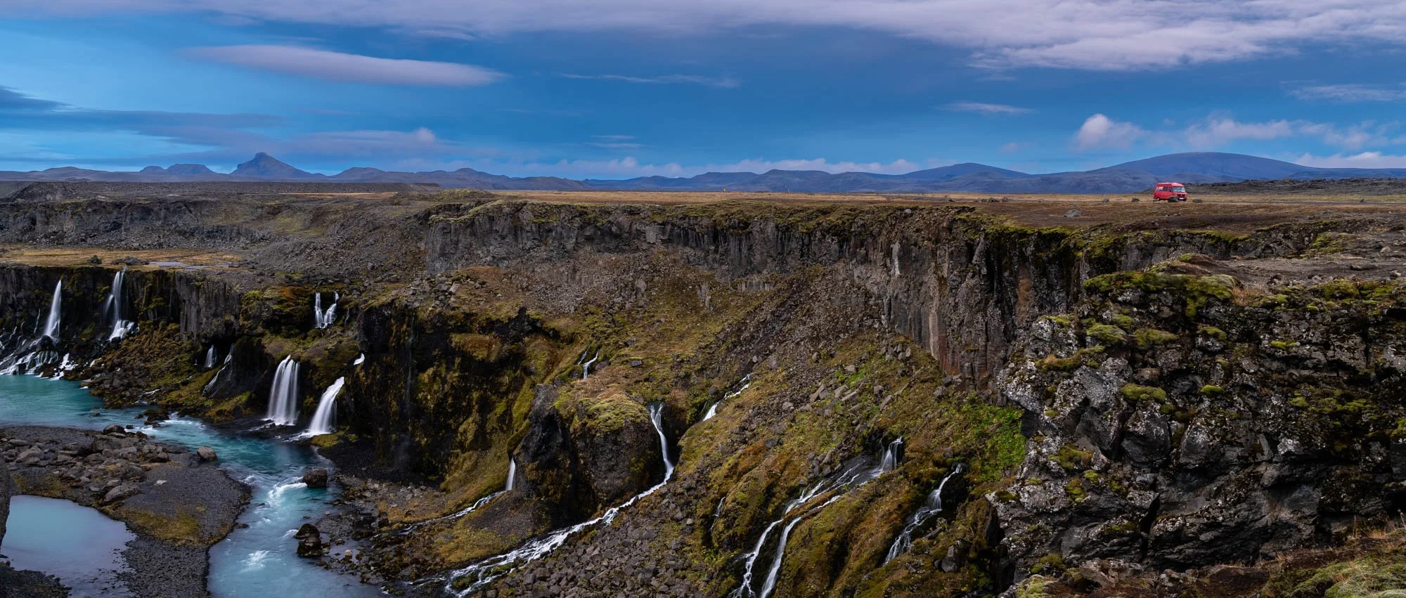 Sigöldugljúfur Canyon in Evening Light.jpg