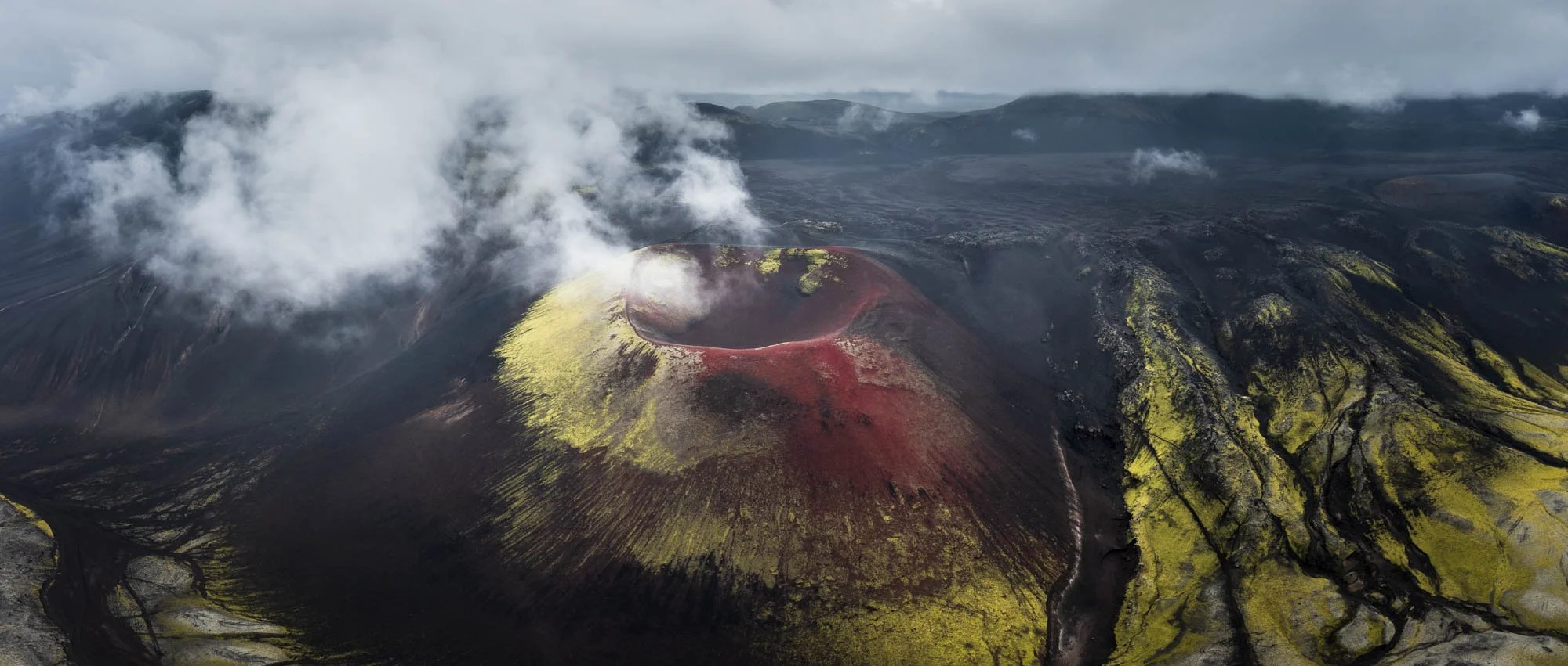 Rauðskál Crater Slopes Near Hekla.jpg