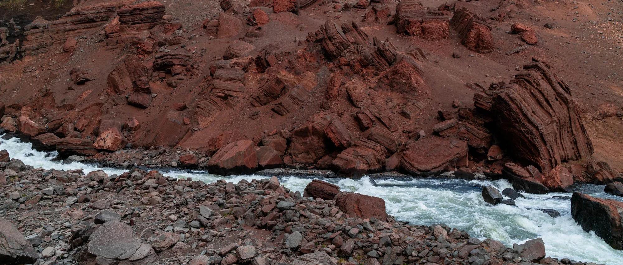 Red Rock Canyon at Hengifoss.jpg