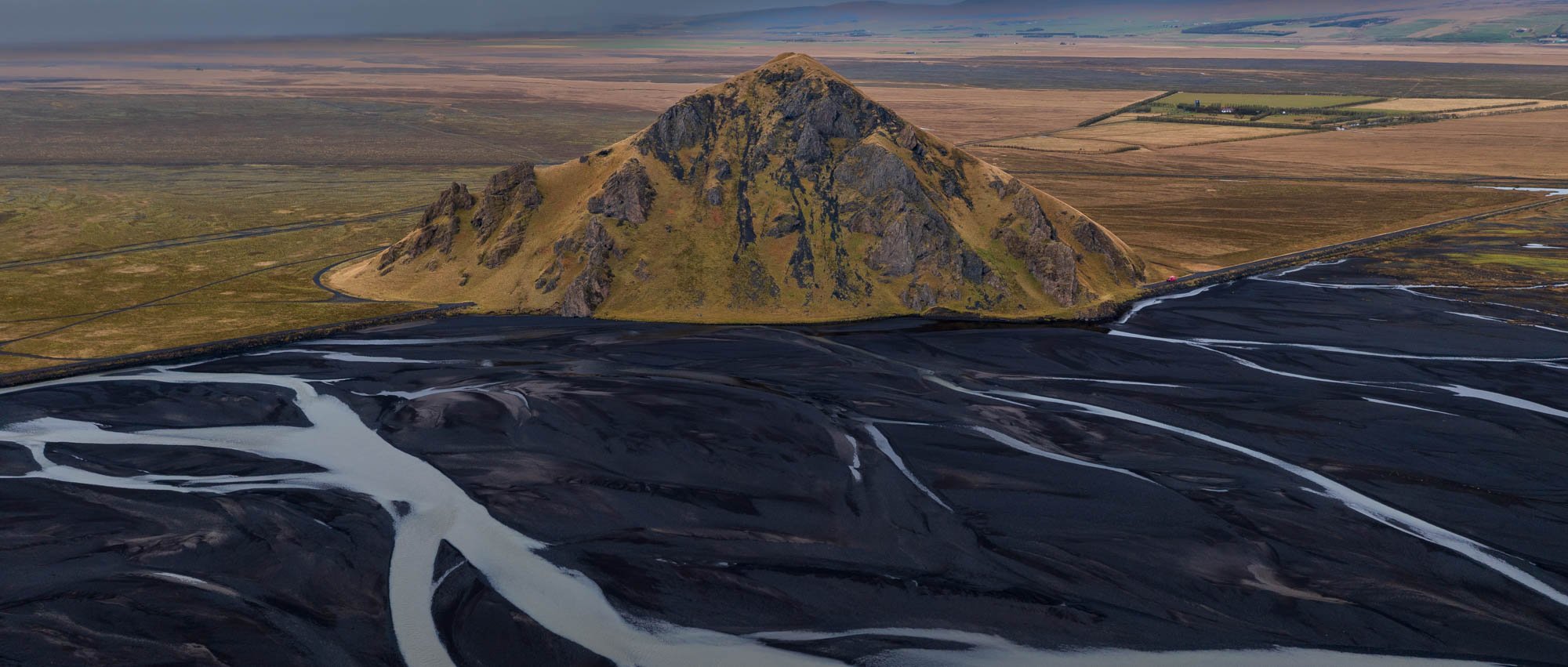 Fljótshlíð Mountain and Braided Rivers.jpg