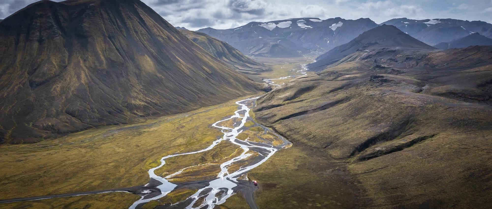 Ófærufoss Highland Valley from Above.jpg