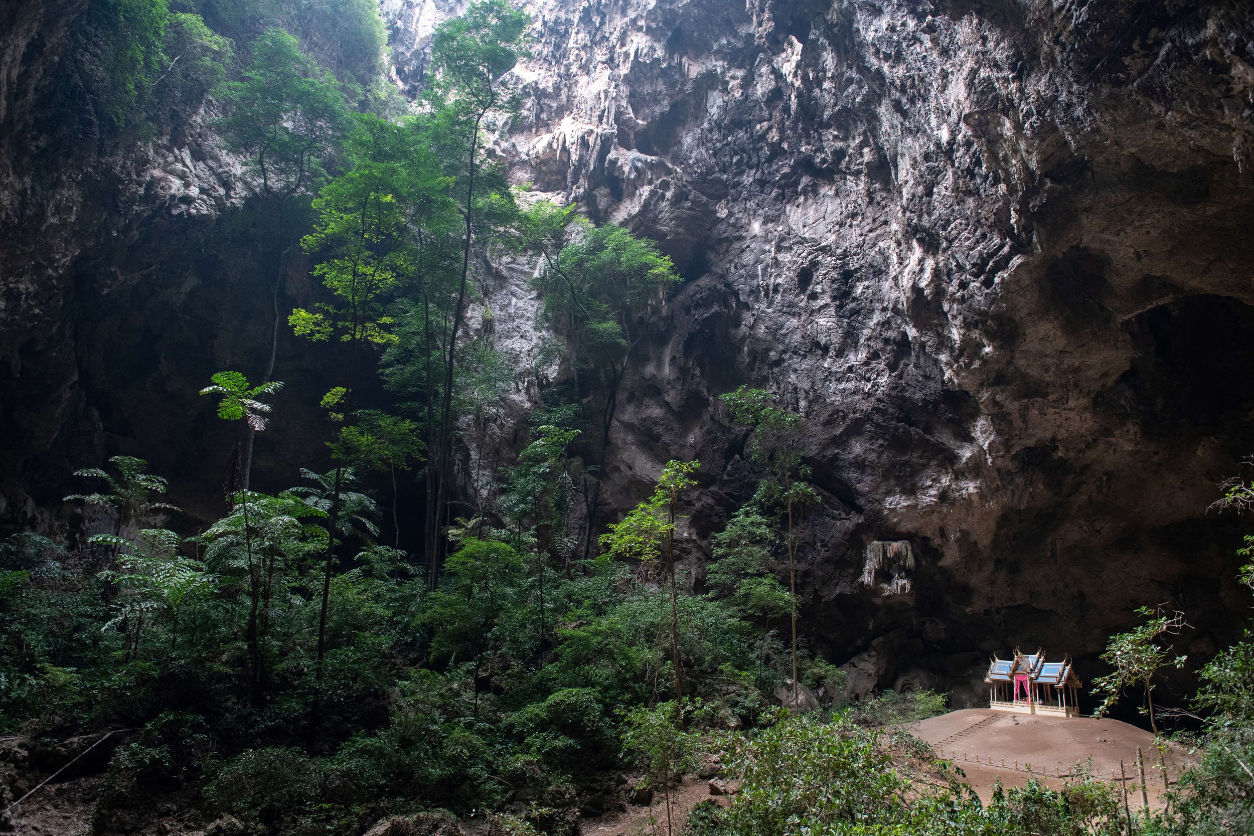 Phraya Nakhon cave