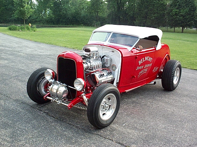 Click the image above to see Mike's 1932 Ford Roadster