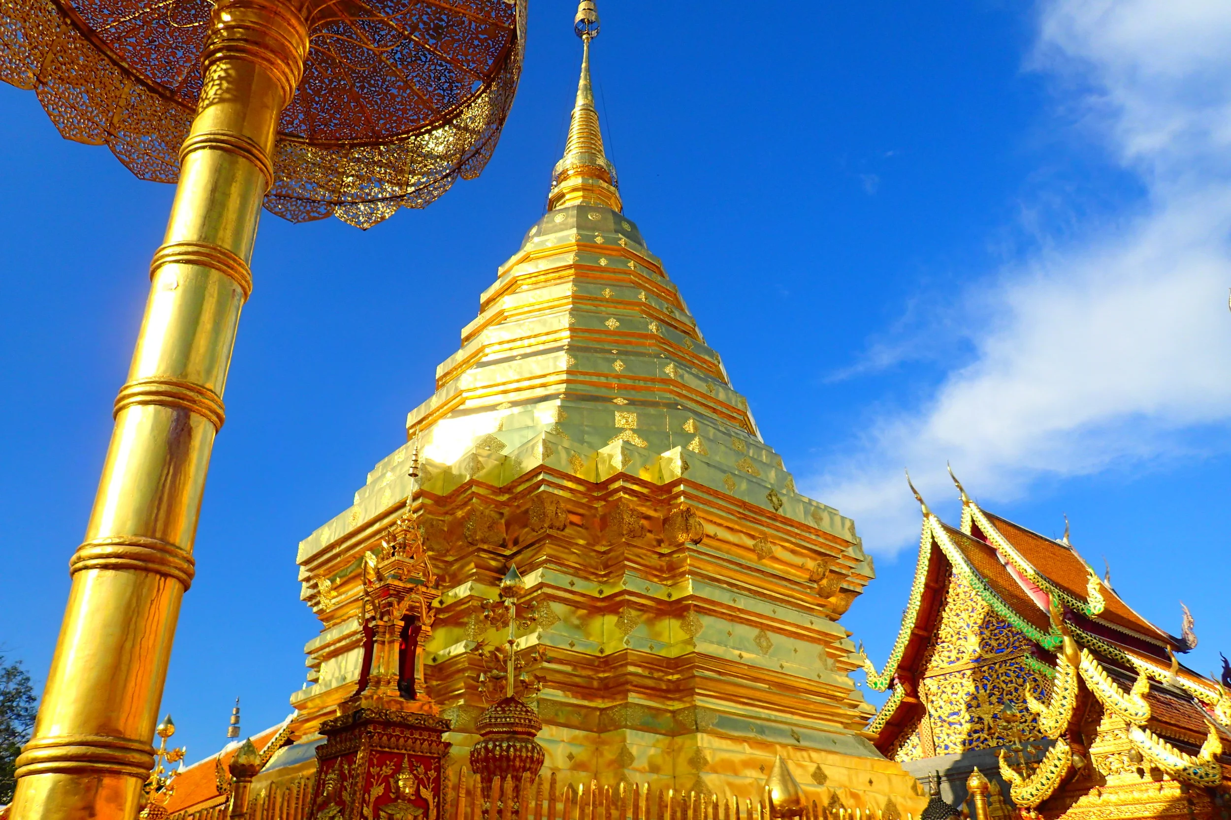 Overcoming my motorbiking fear to visit the temple on Doi Suthep mountain