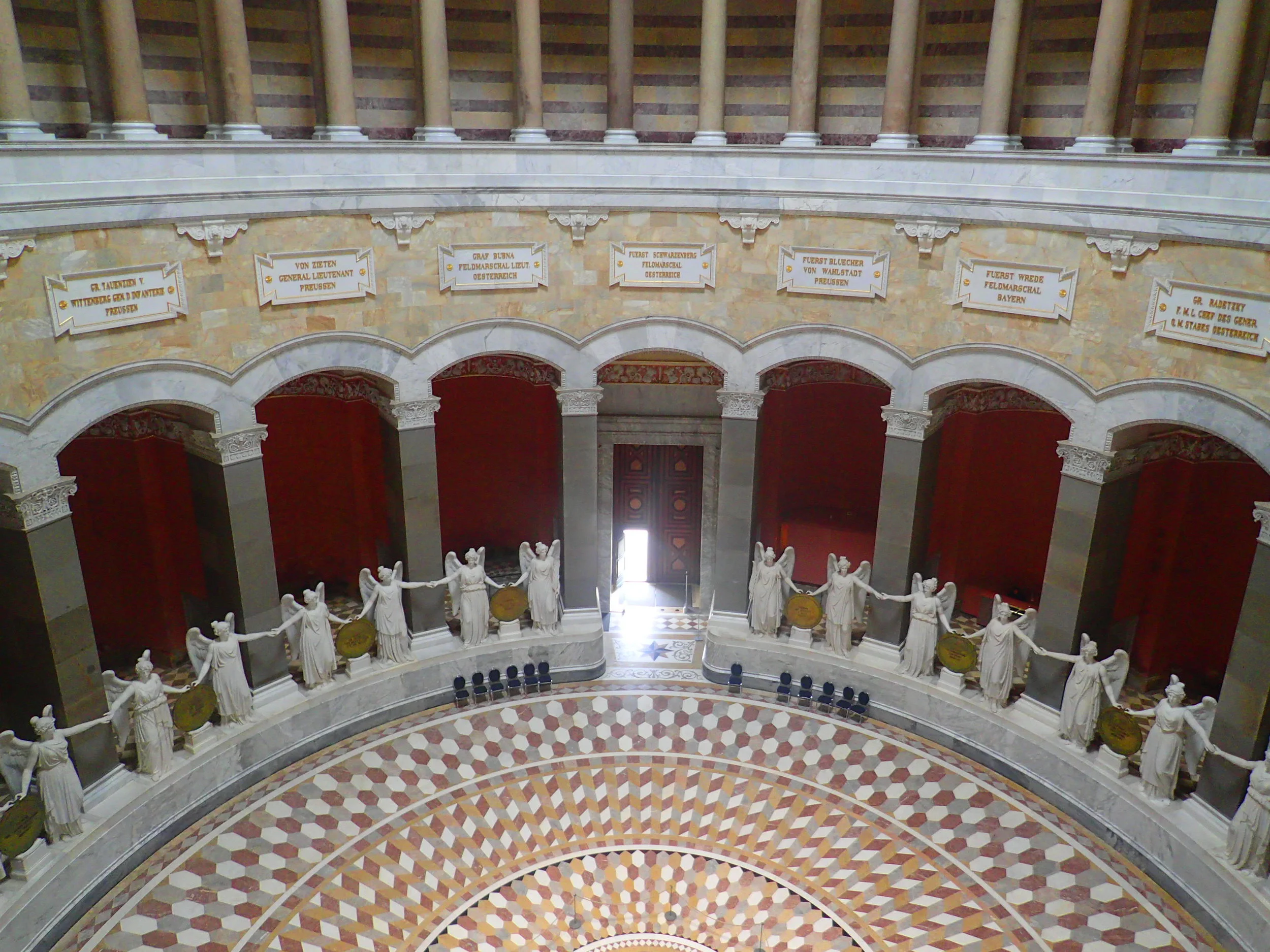 A palace, a hall, and a mountain range: Day trips around Bavaria and into Austria