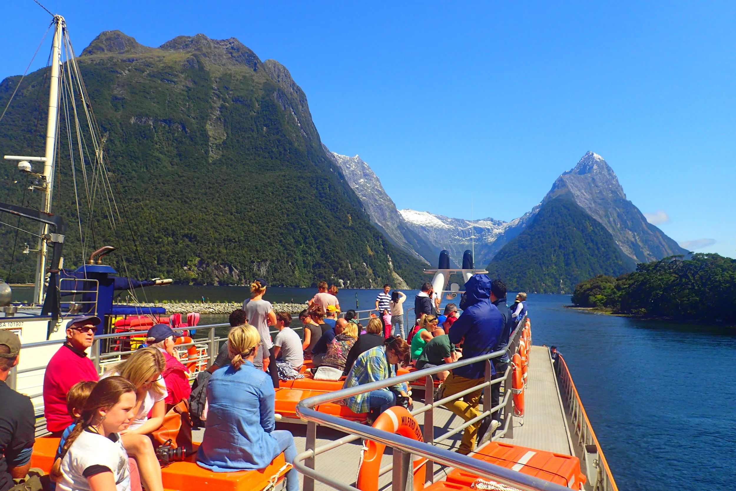 Milford Sound boat ride