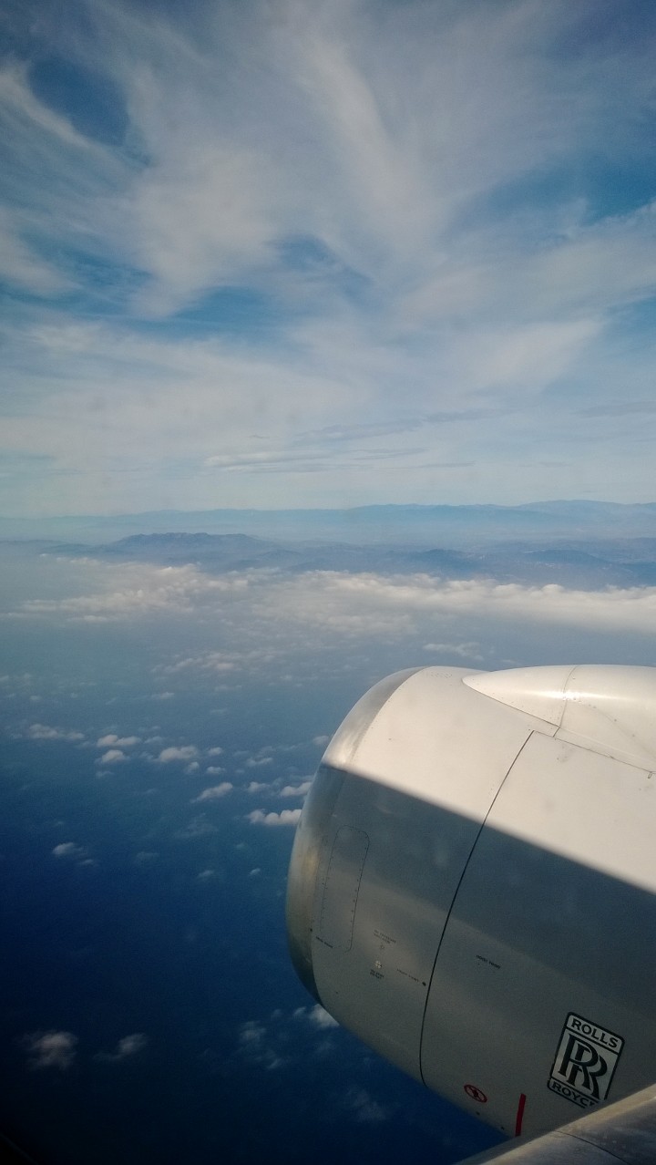 The first leg of my trip - I took a round-trip flight out to Maui with a layover at LAX for only 40,000 United Airlines points!