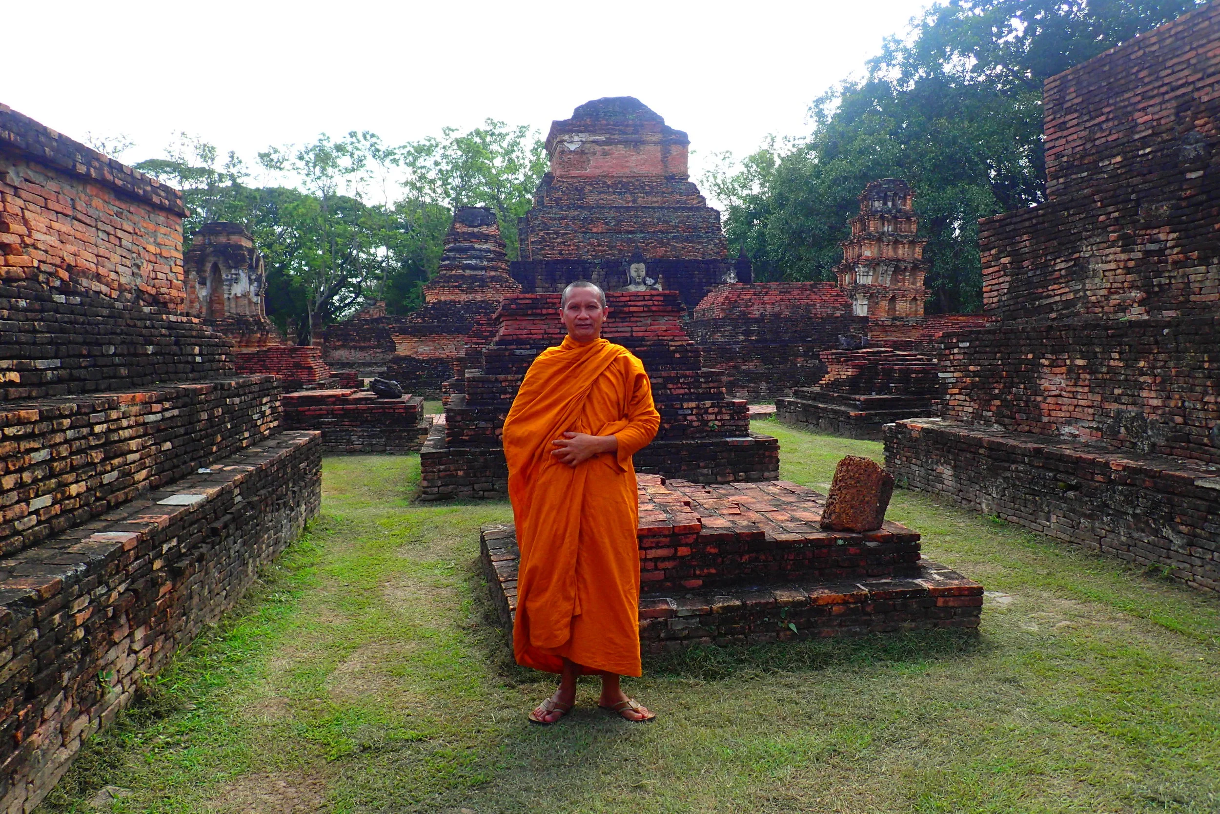 Solo travel for the win: Bailing on plans and talking to a monk