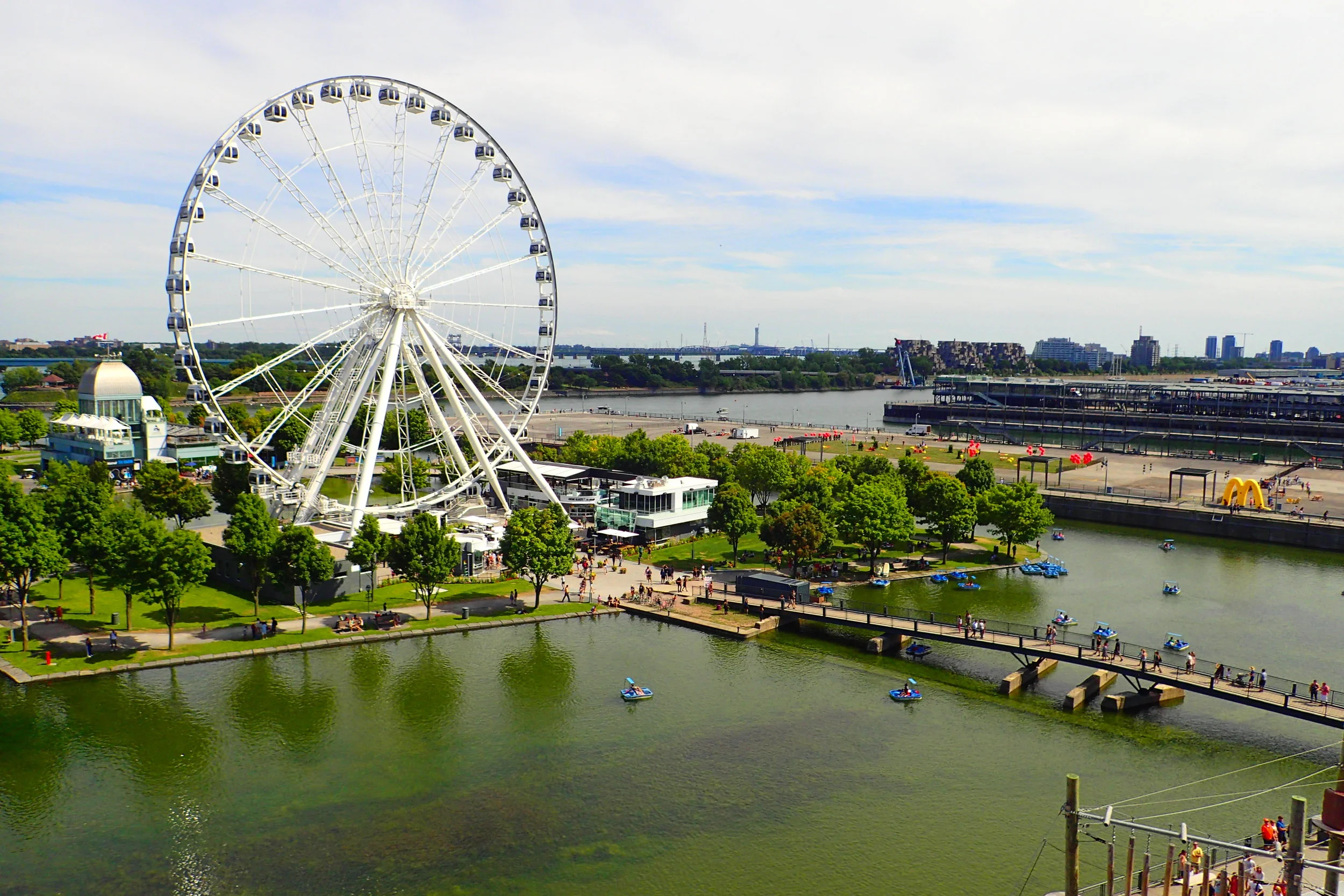 Overnight in Montréal: A Travel Friend Meet-Up