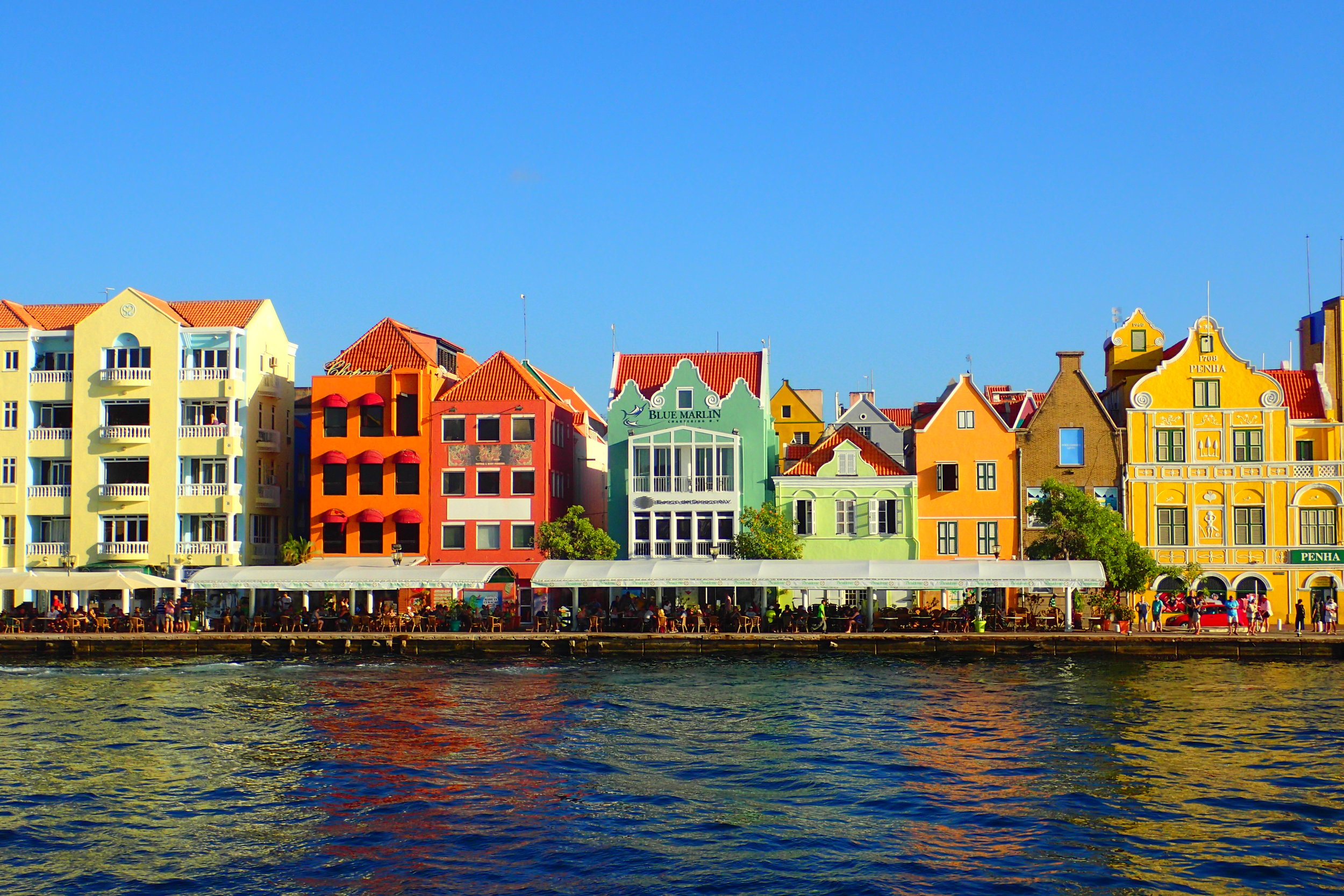10 Things to Explore in Willemstad, Curaçao — Deviating the Norm