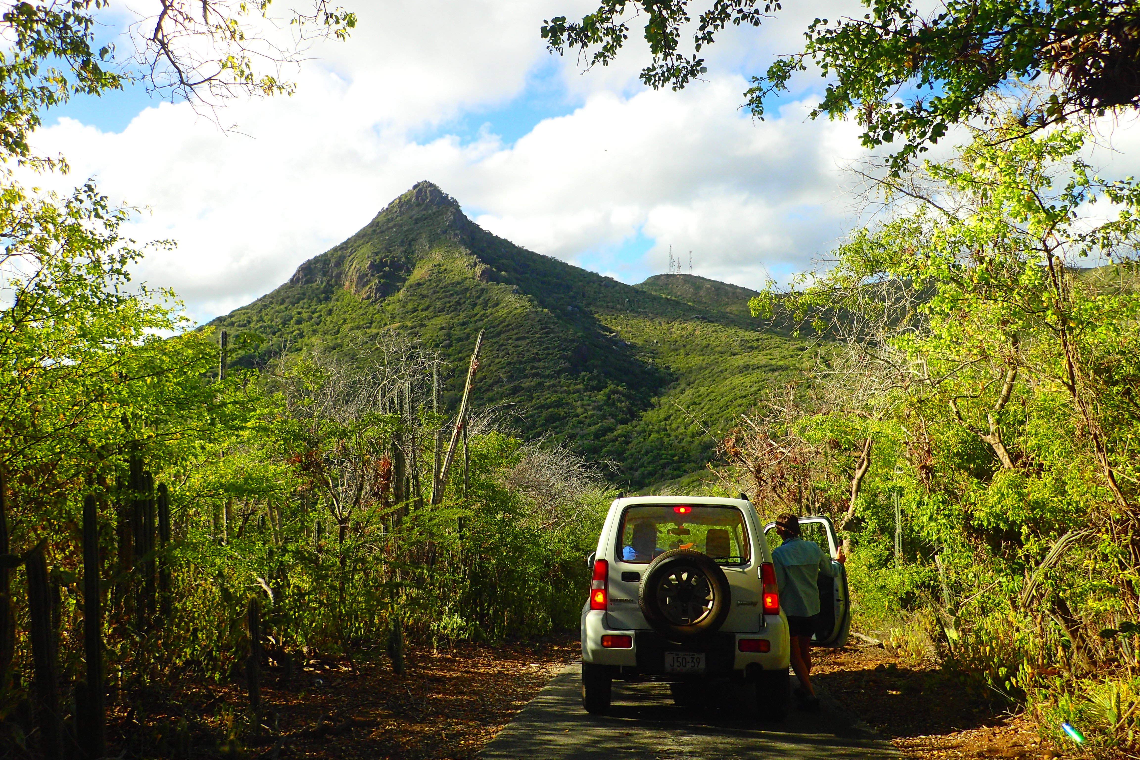 Hiking Mt. Christoffel in Curaçao 