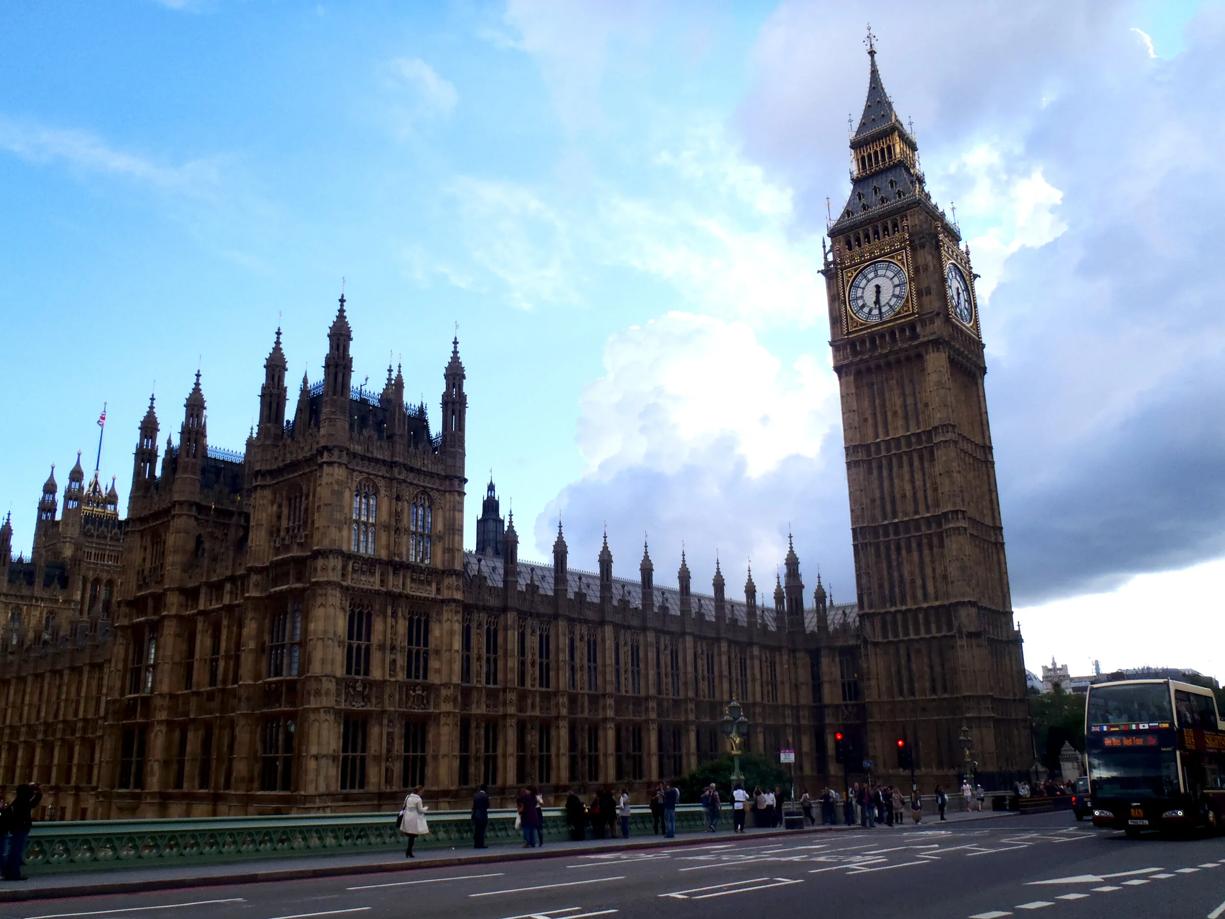 My Intro To Couchsurfing Through A London Local Deviating The Norm My Intro To Couchsurfing Through A London Local Deviating The Norm