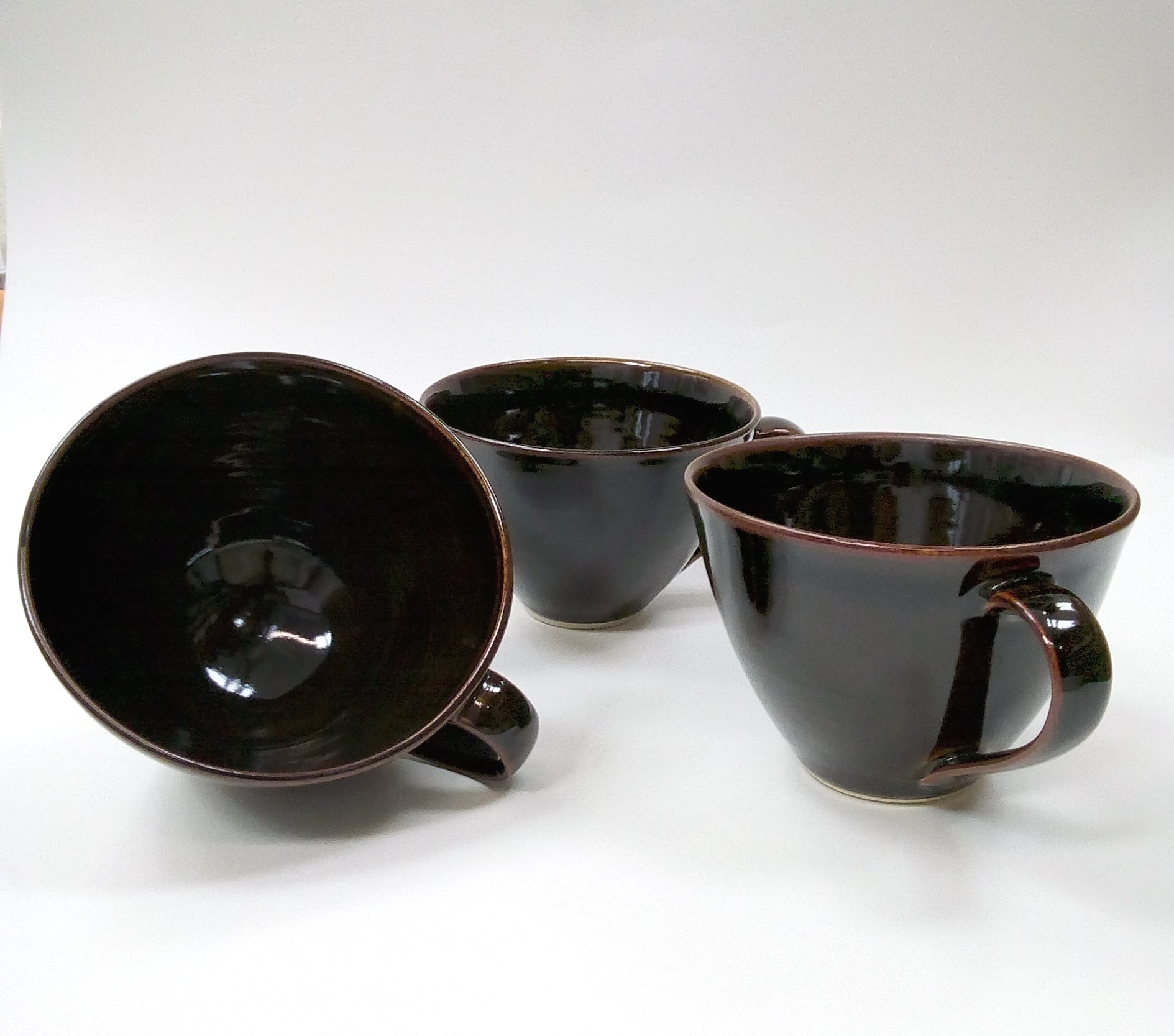 Three large cups 2 ed.jpg