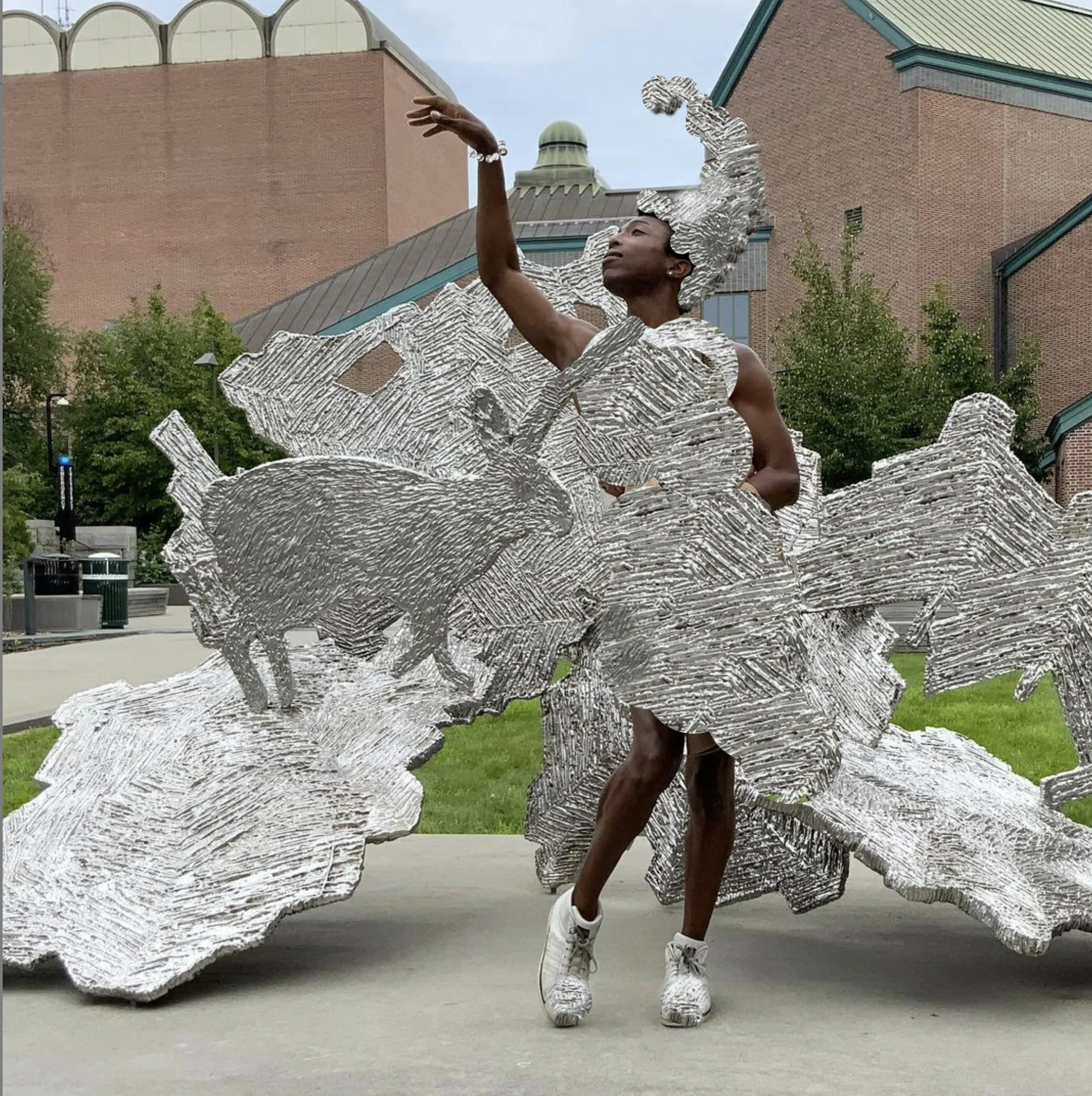 Hoarfrost Sculpture costume sketch.jpeg