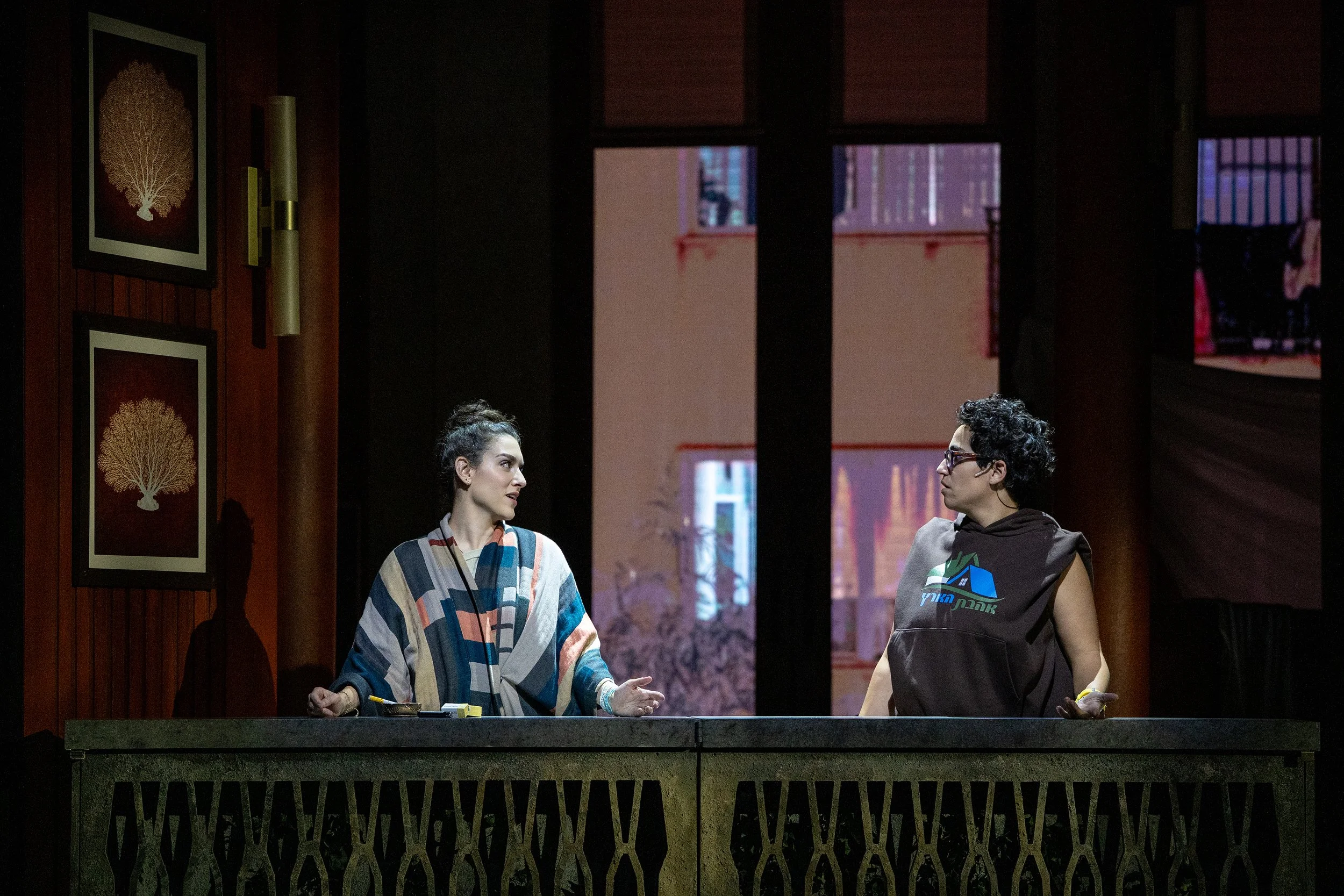 balcony Tel Avivsm.jpg