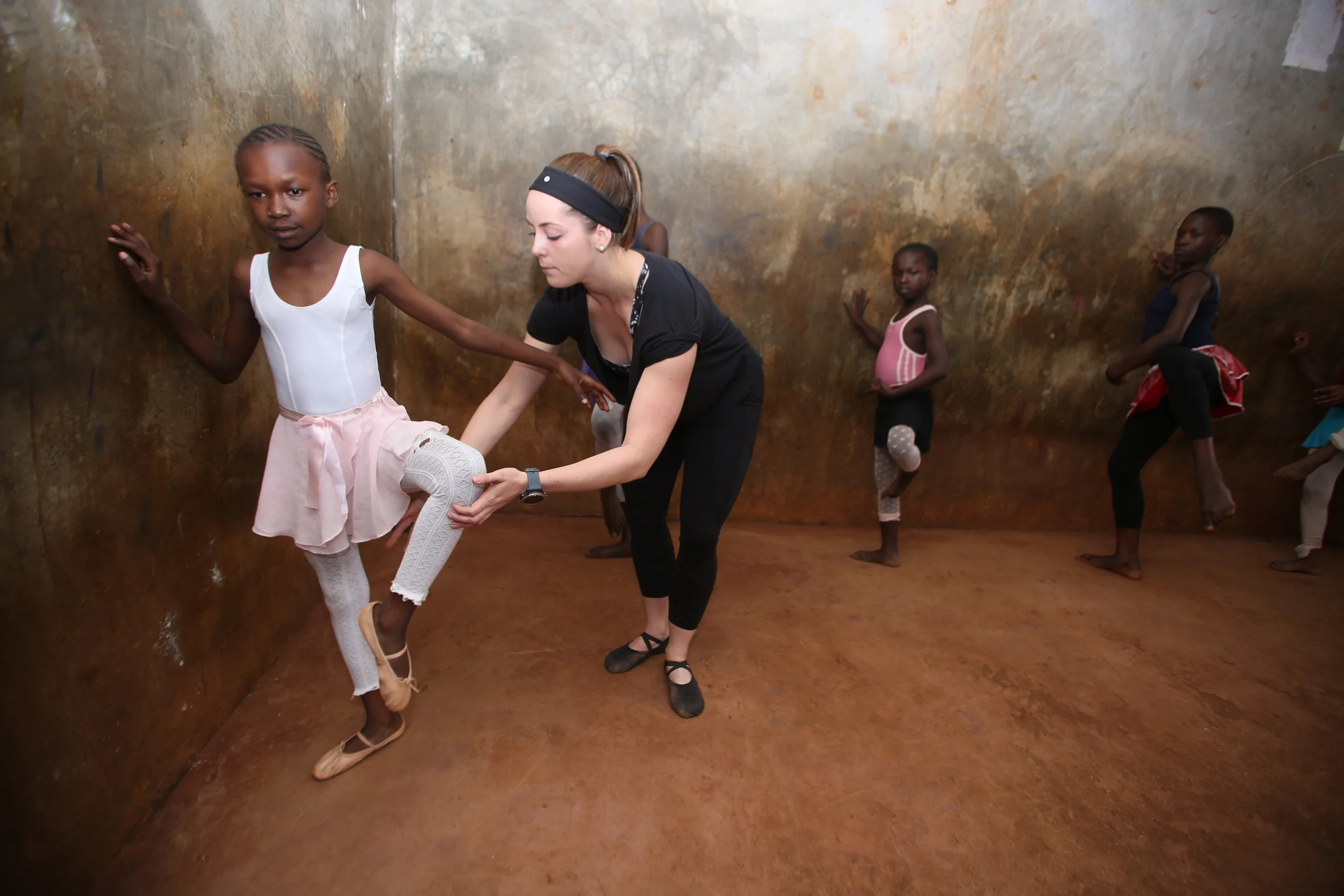 Images by:  Mike Lang &amp; Ondivow Photography