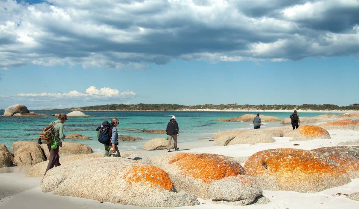 Walking the Bay of Fires beaches on the Wukalina Walk. Credit Fiona Harper