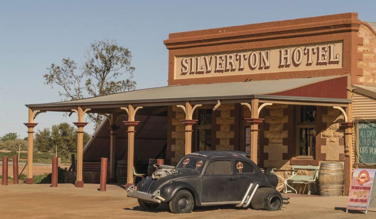Silverton Hotel. Image Destination NSW