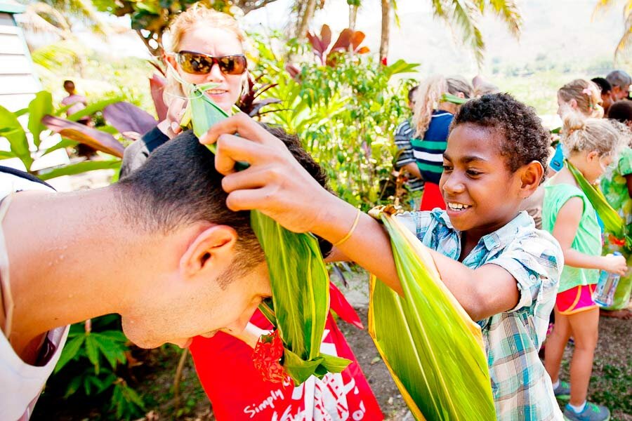 Spreading-kindness-in-Fiji2.jpg