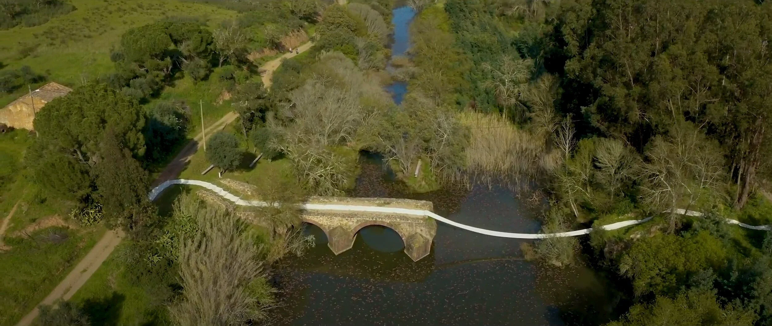 Installation for 'Voo' by Zut,  © Rota Vicentina 2021