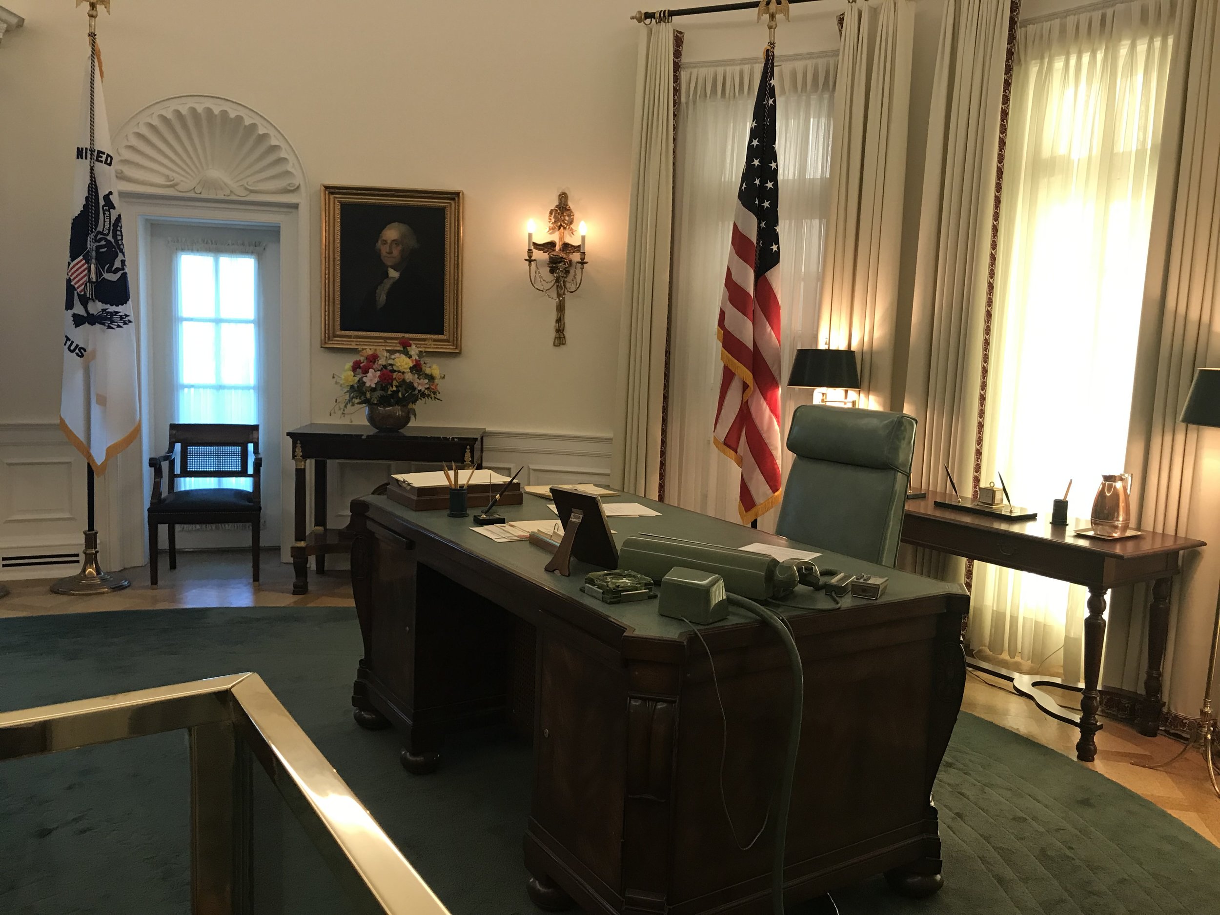 Replica of the Oval Office with LBJ's furniture