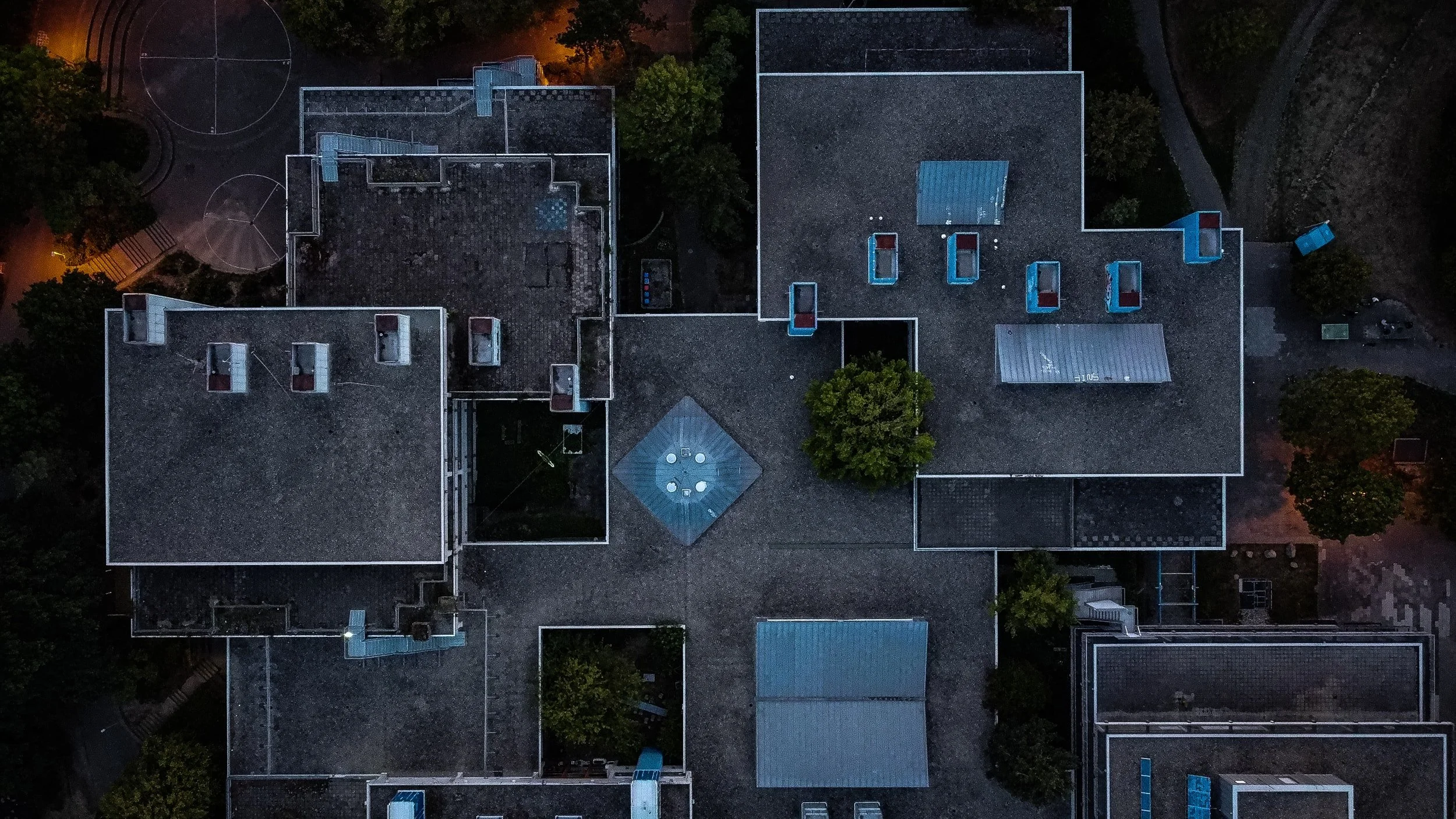 Digitizing Floor Plans for Indoor Data Space Management