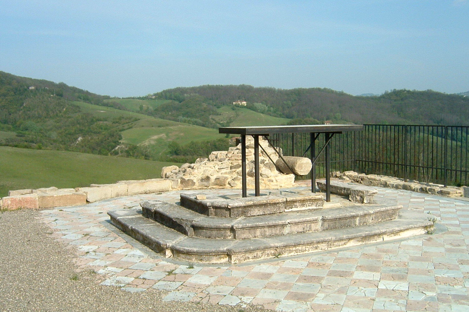  The memorials at the Regional Park of Monte Sole. 