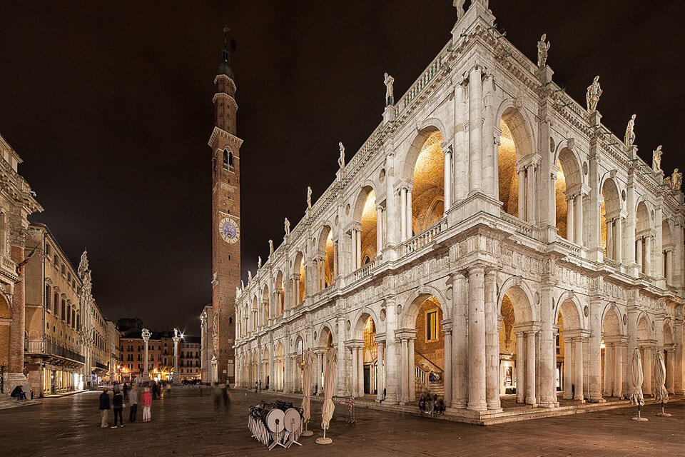 The Basilica in Vicenza is a gem, especially at night