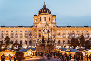 Christmas in Europe: 37 Enchanting Destinations to Celebrate the ...