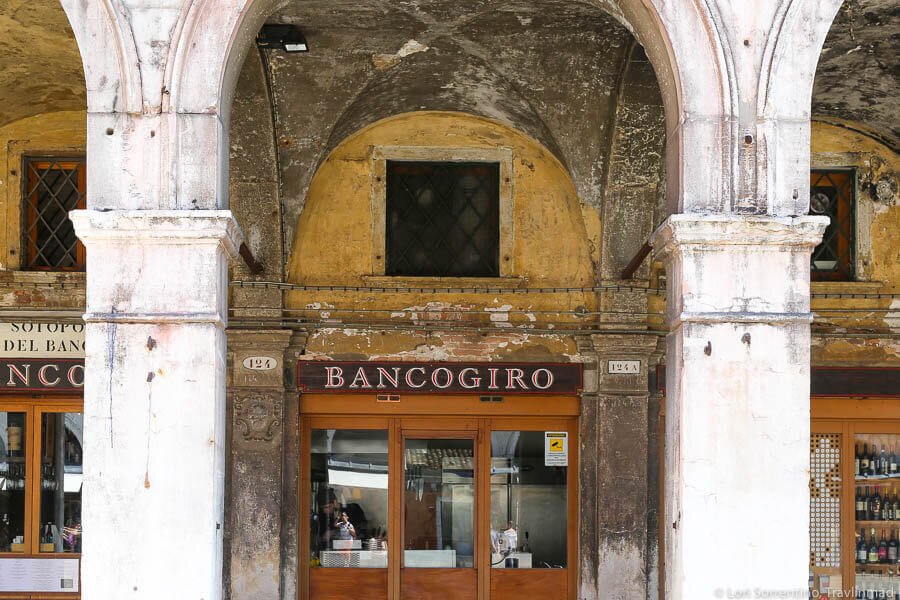 Rialto Market, First bank of Venice