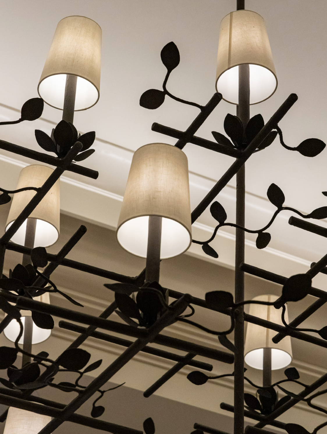 Lotus Chandelier XL with Shades 3.png