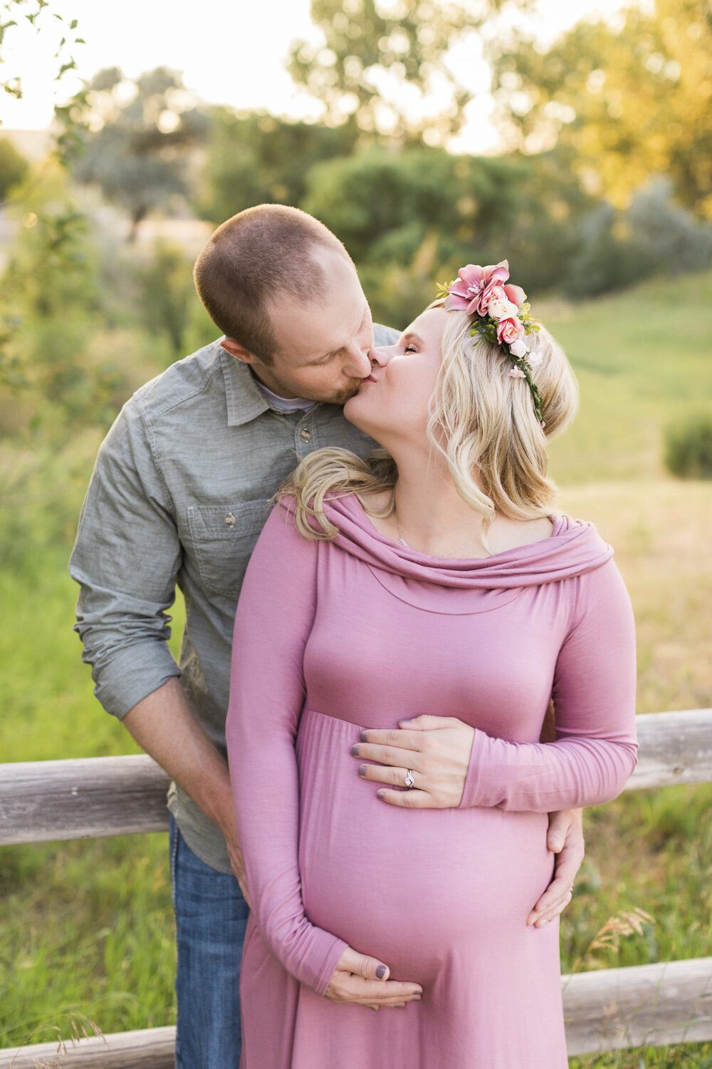 maternity_photographer_located_in_bend_oregon67.jpg