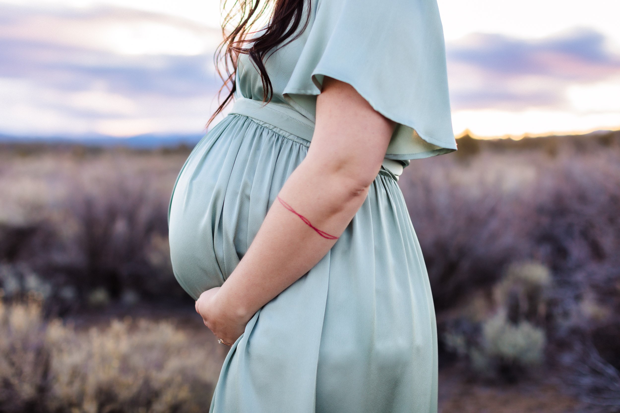 Maternity Session With Mountain Views