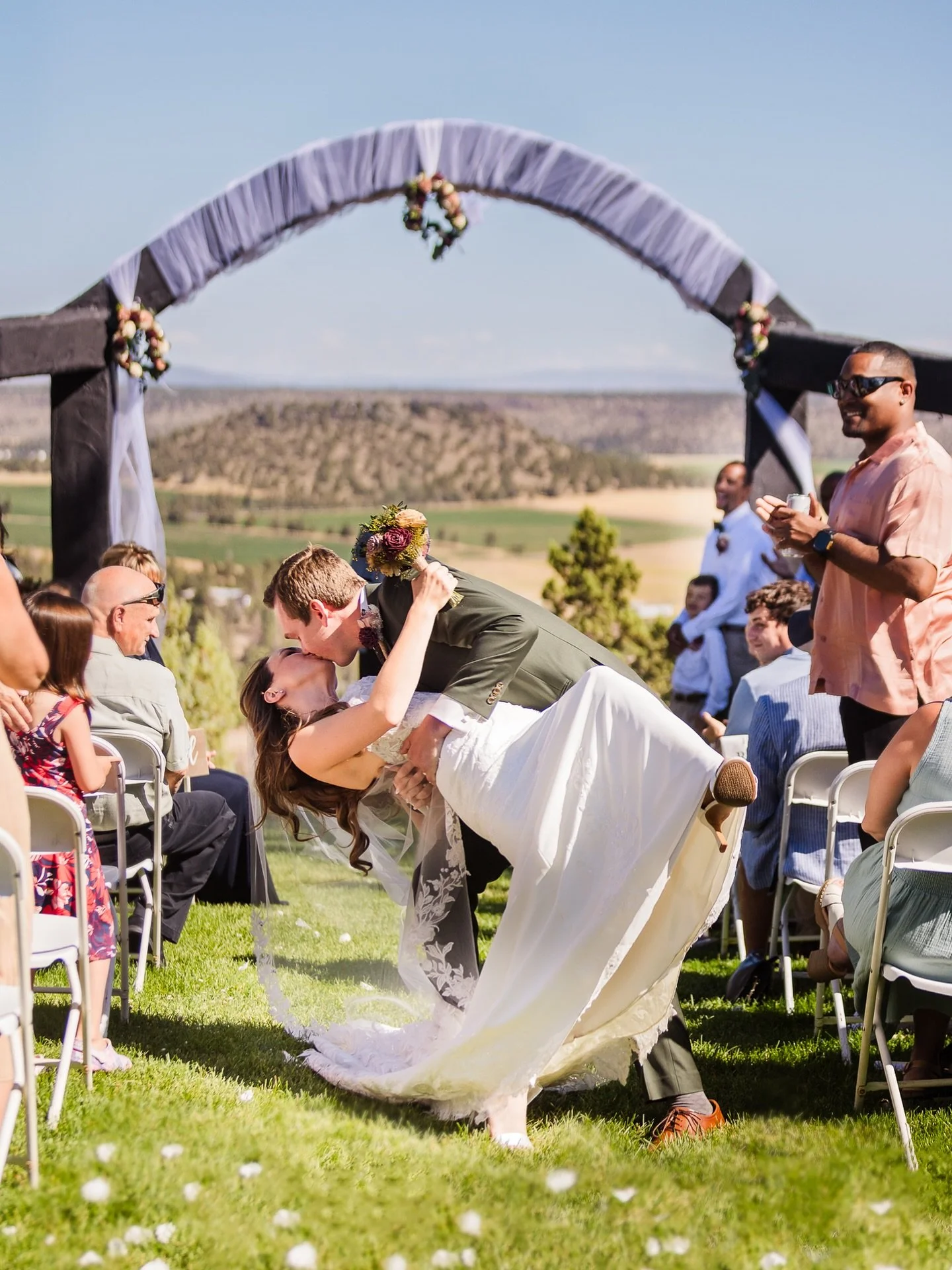 A Dream Day at Shepherdsfield with Rachel &amp; Noah

One of my new favorite wedding venues&mdash;@shepherdsfieldchurch in Sisters, Oregon&mdash;is truly a hidden gem. This venue, nestled between Smith Rock and the Cascade peaks, offers panoramic vie