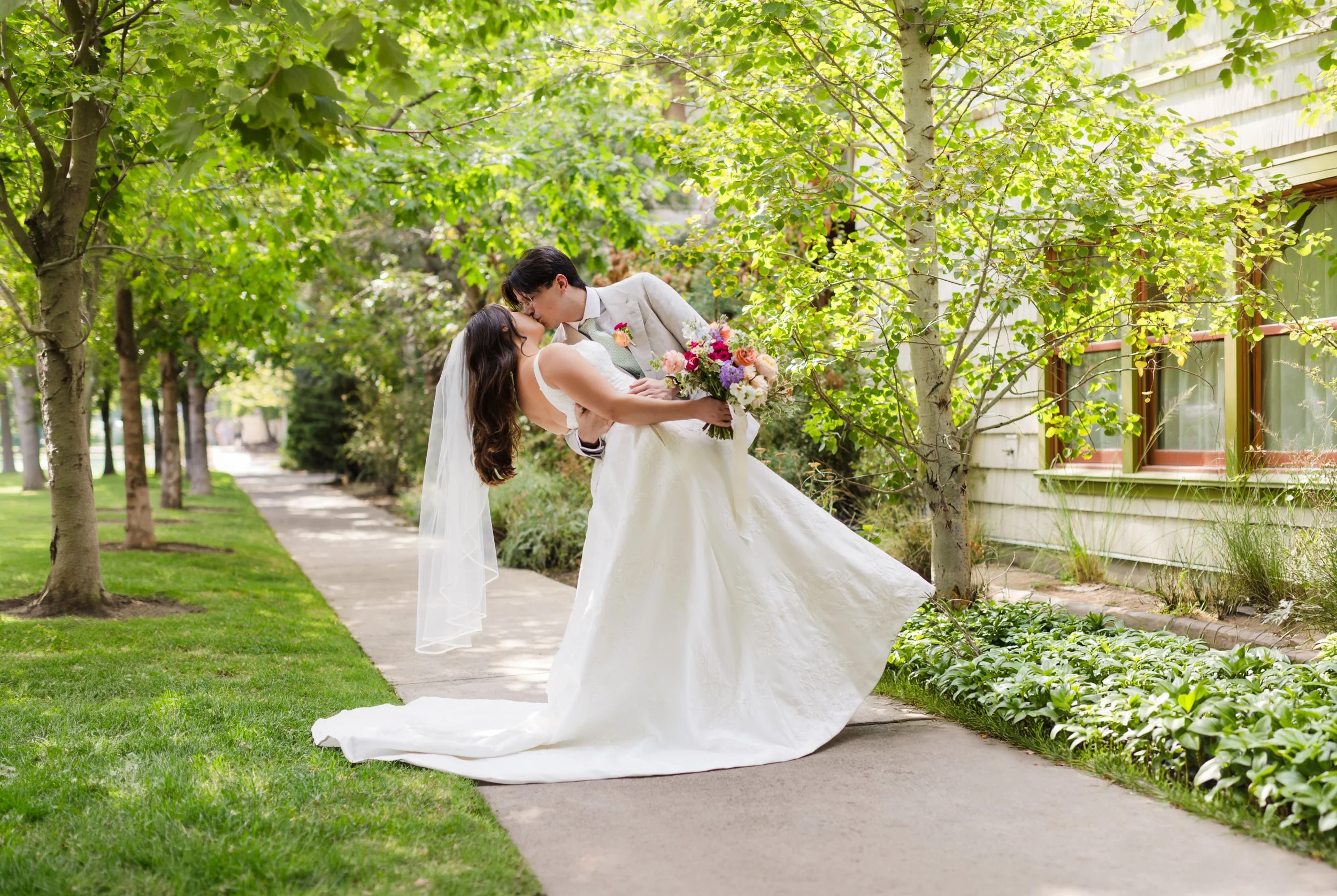 Saint-Francis-Wedding-Bend-Tess-Matt-1618-Edit.jpg