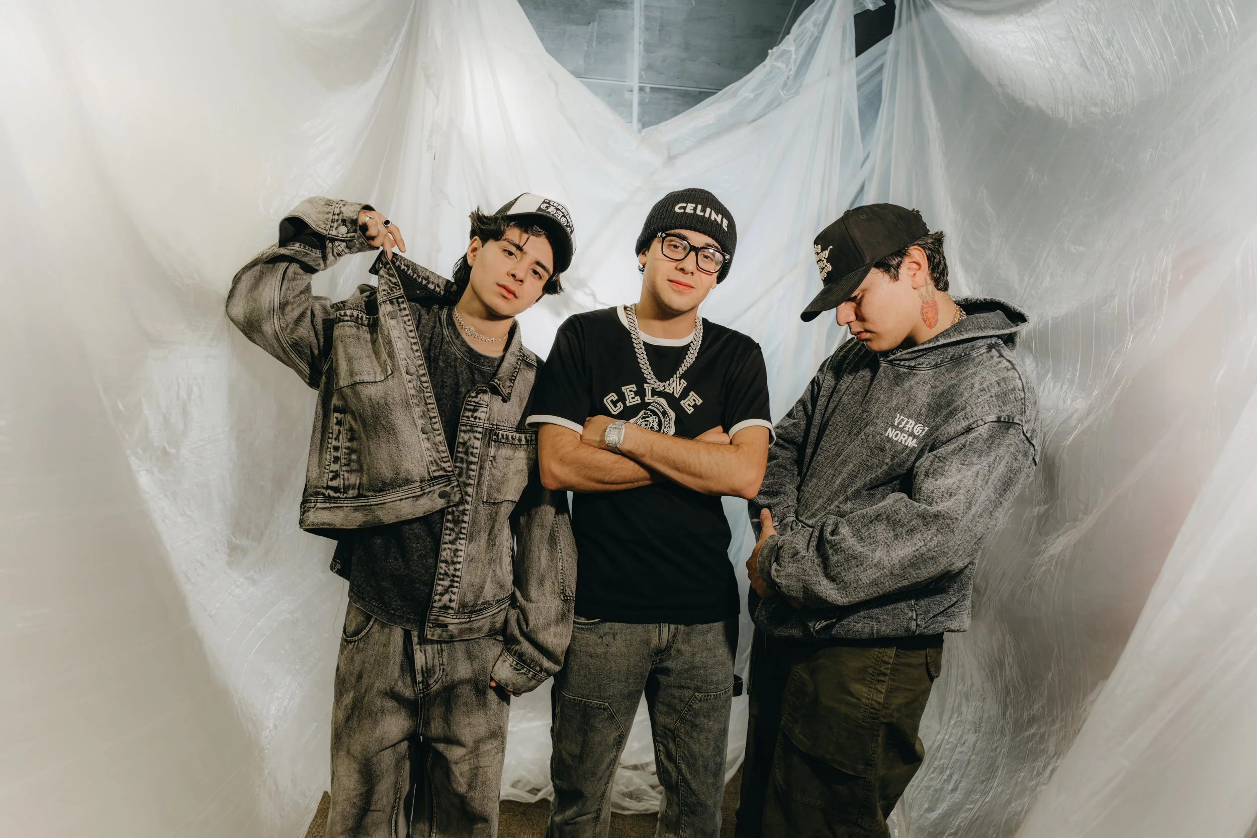 FEND_Pacas(Remix)_VideoShootFotos_by@entertheseventh-4.jpg