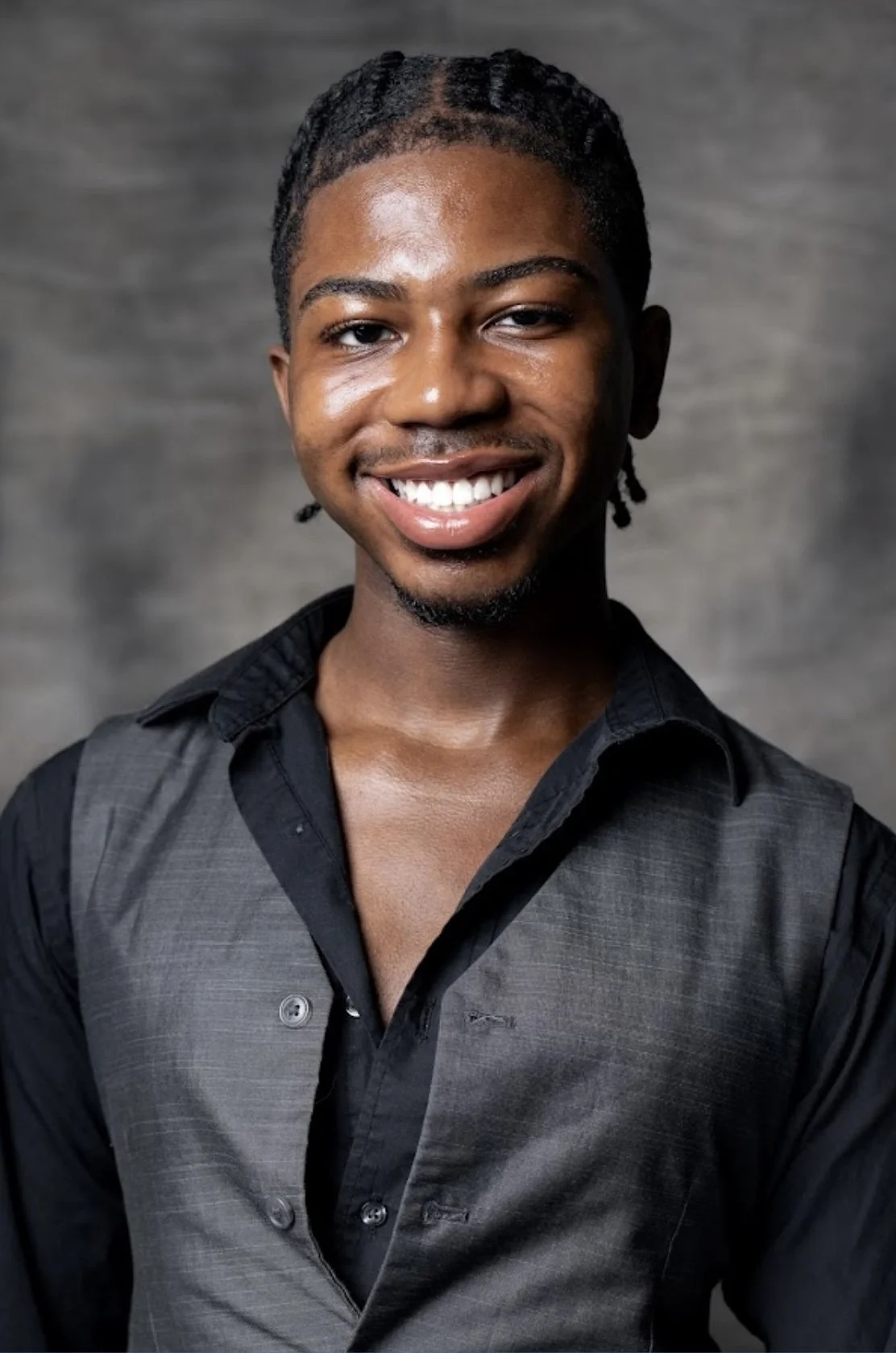 headshot - Gabriel Cummings.jpg