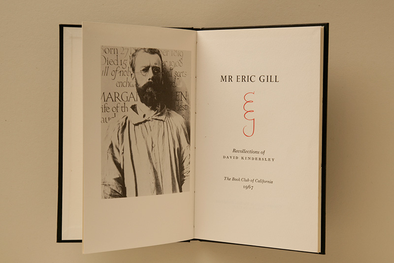字體設計師也會使用 monogram,上圖右頁即為 Eric Gill 的字首組合