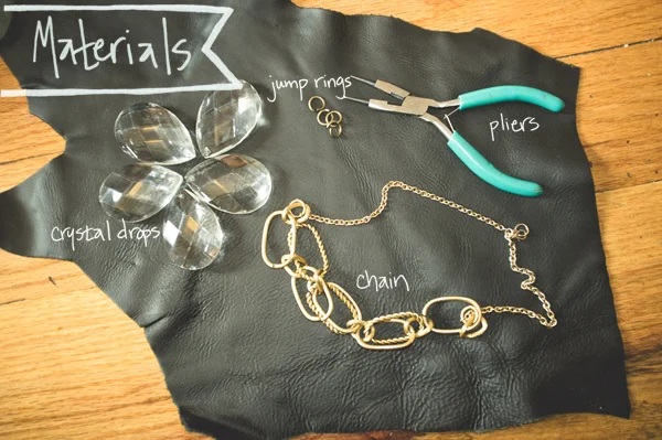 20120827_Teardropnecklace_2.jpg