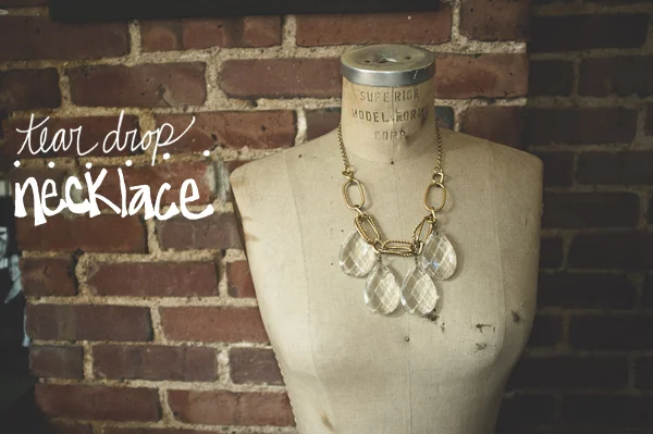 20120827_Teardropnecklace.jpg